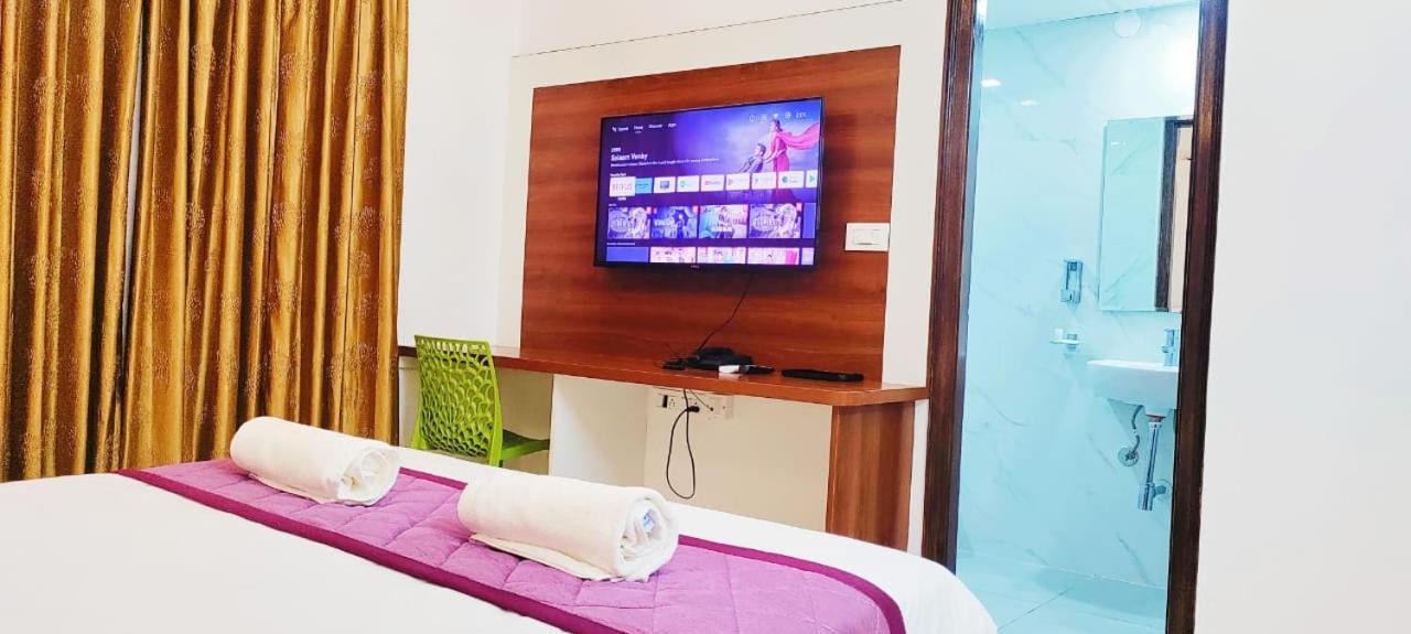 Keerthis Comfort - Bengaluru Airport Hotel Hotel