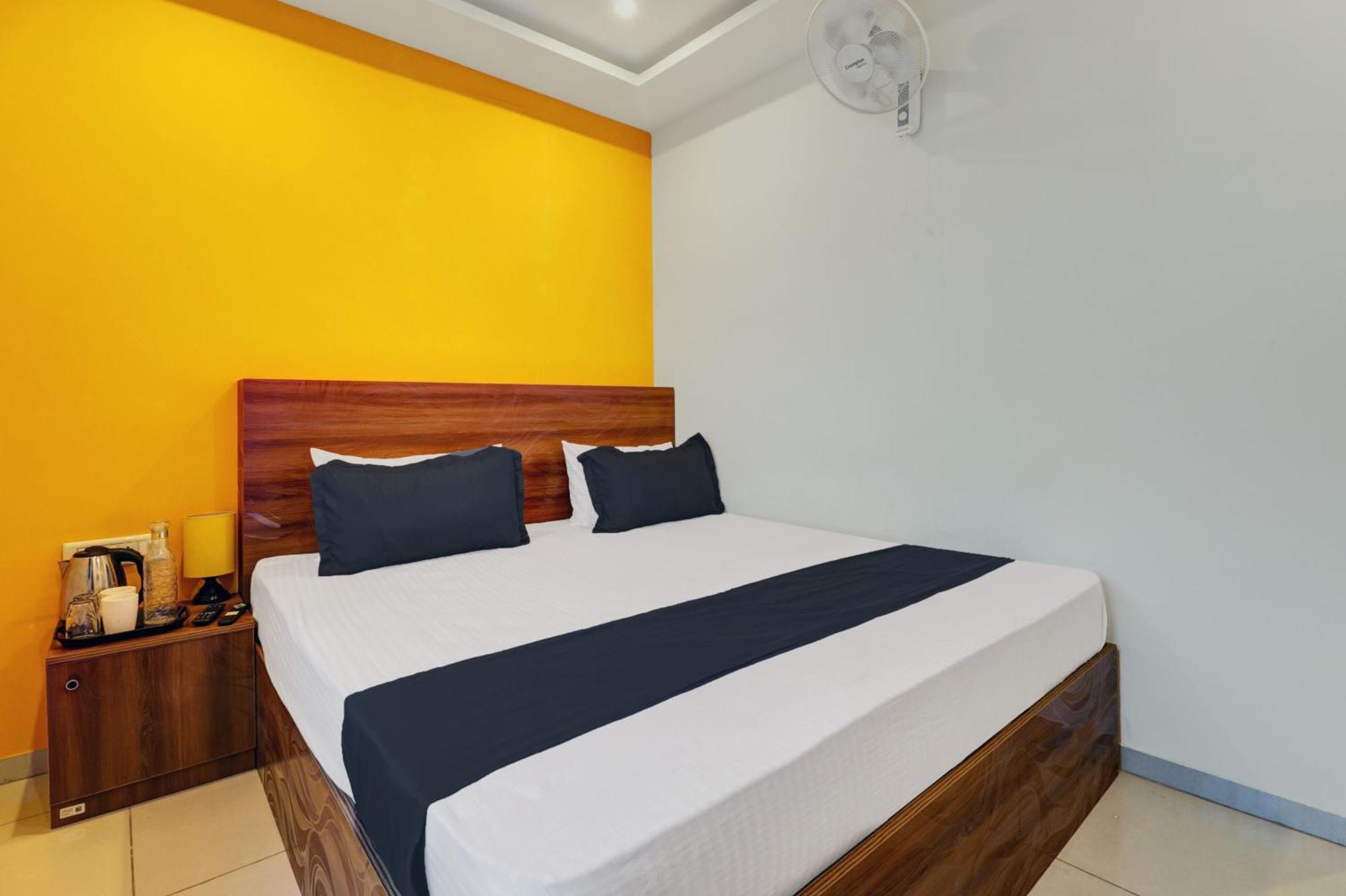Dream Comforts & Boarding Hotel