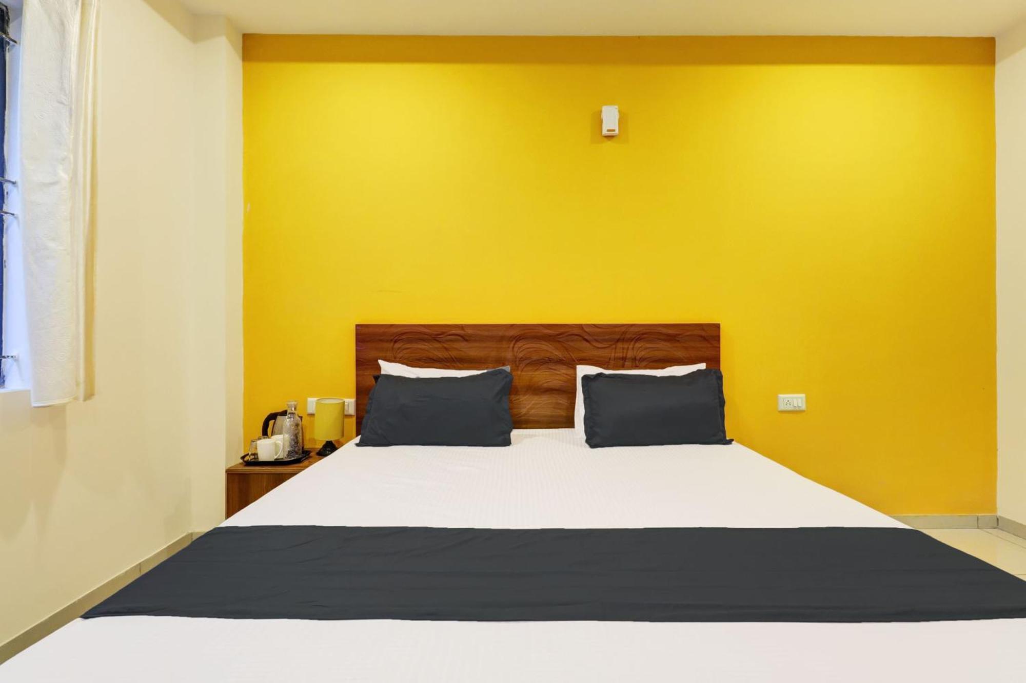 Dream Comforts & Boarding 4* Bangalore