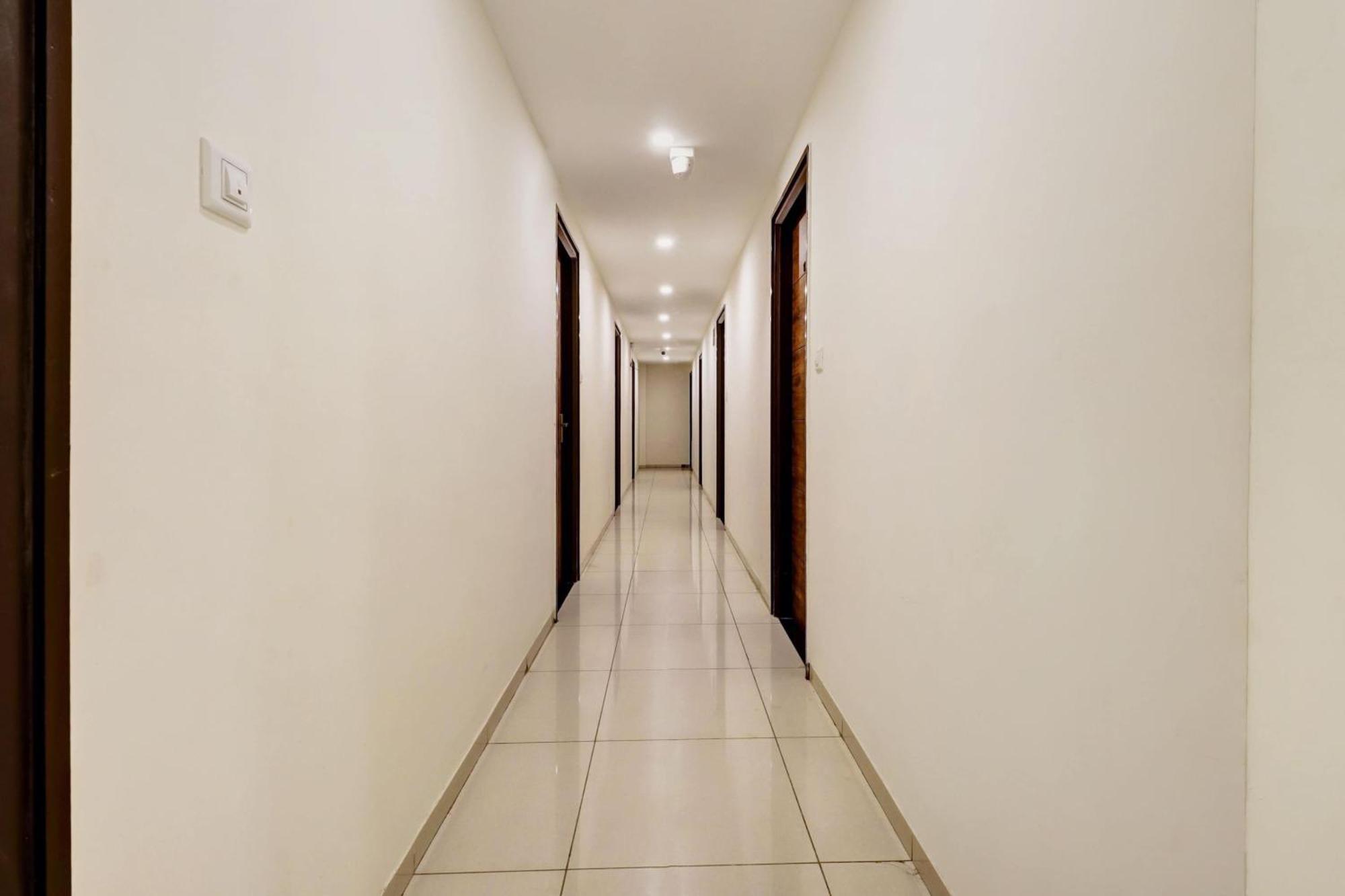 Hotel Dream Comforts & Boarding