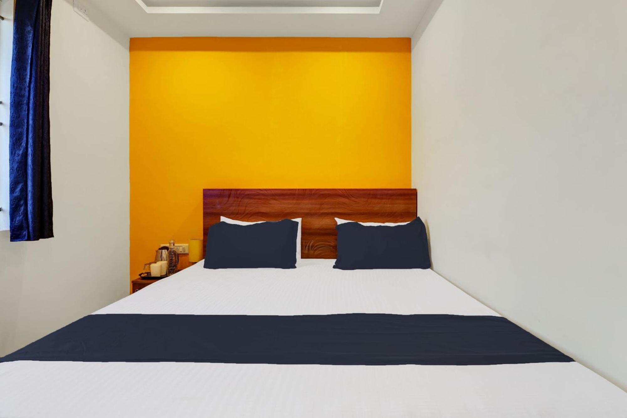 Dream Comforts & Boarding Hotel