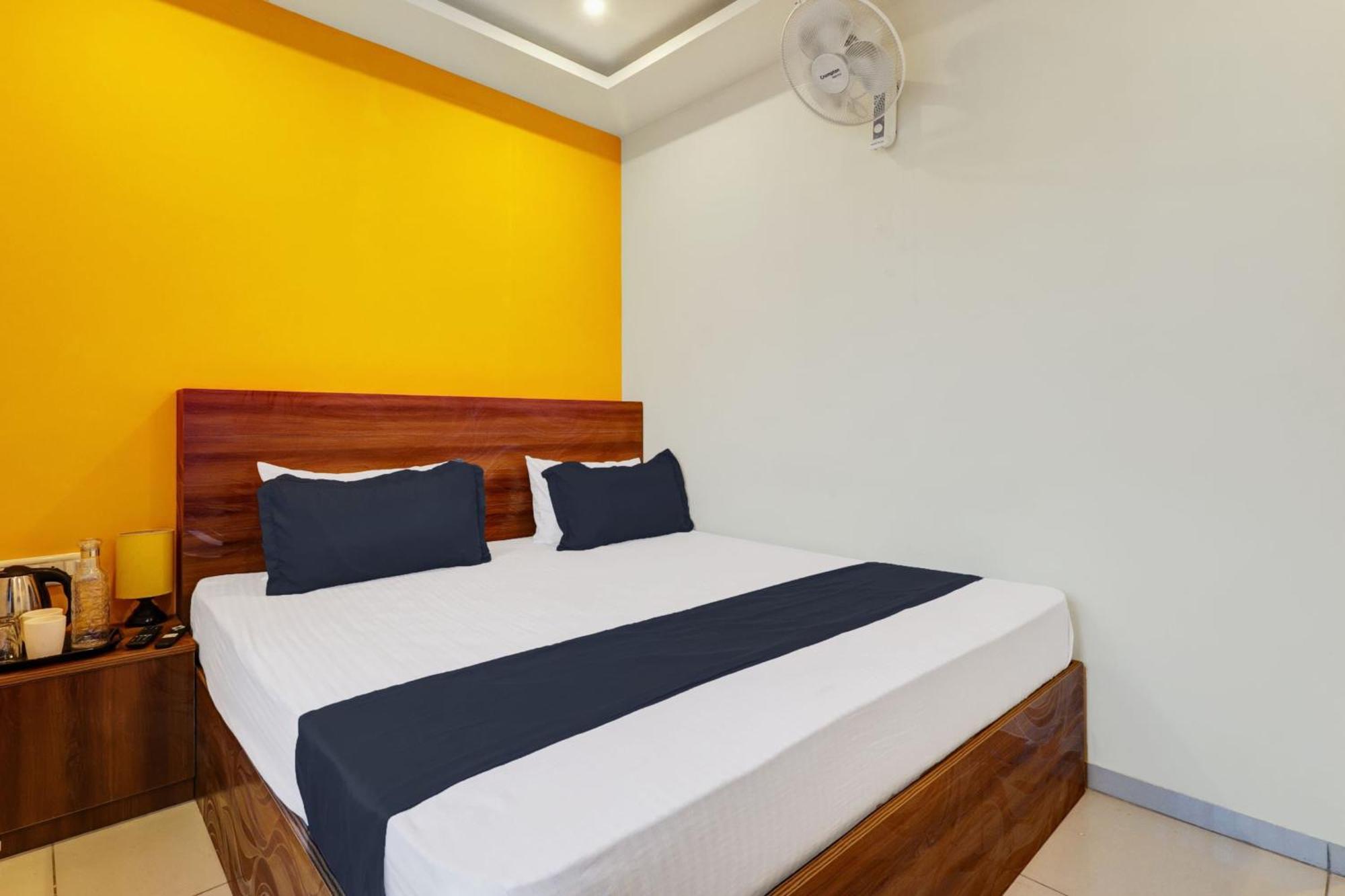 Dream Comforts & Boarding 4* Bangalore