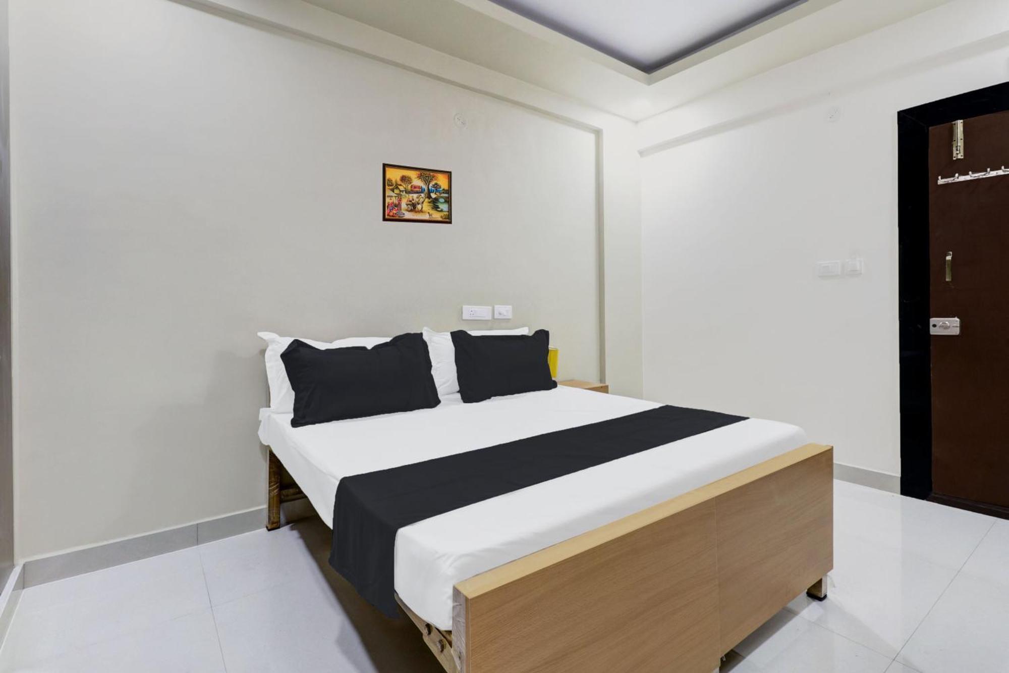 Super O Sri Harshitha Grand Near Zudio - Star Bazaar, Kundalhalli Gate