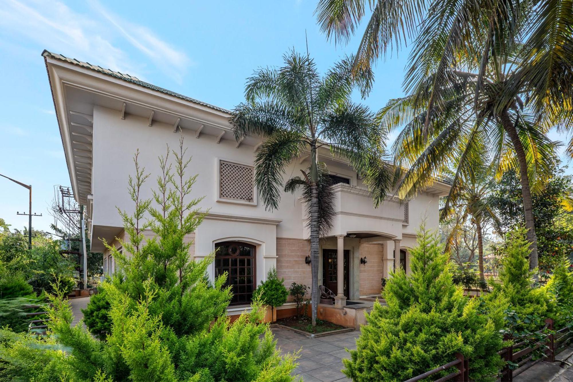 Guest house Sliceinn Gulmohar- Near Kempegowda International Airport, *