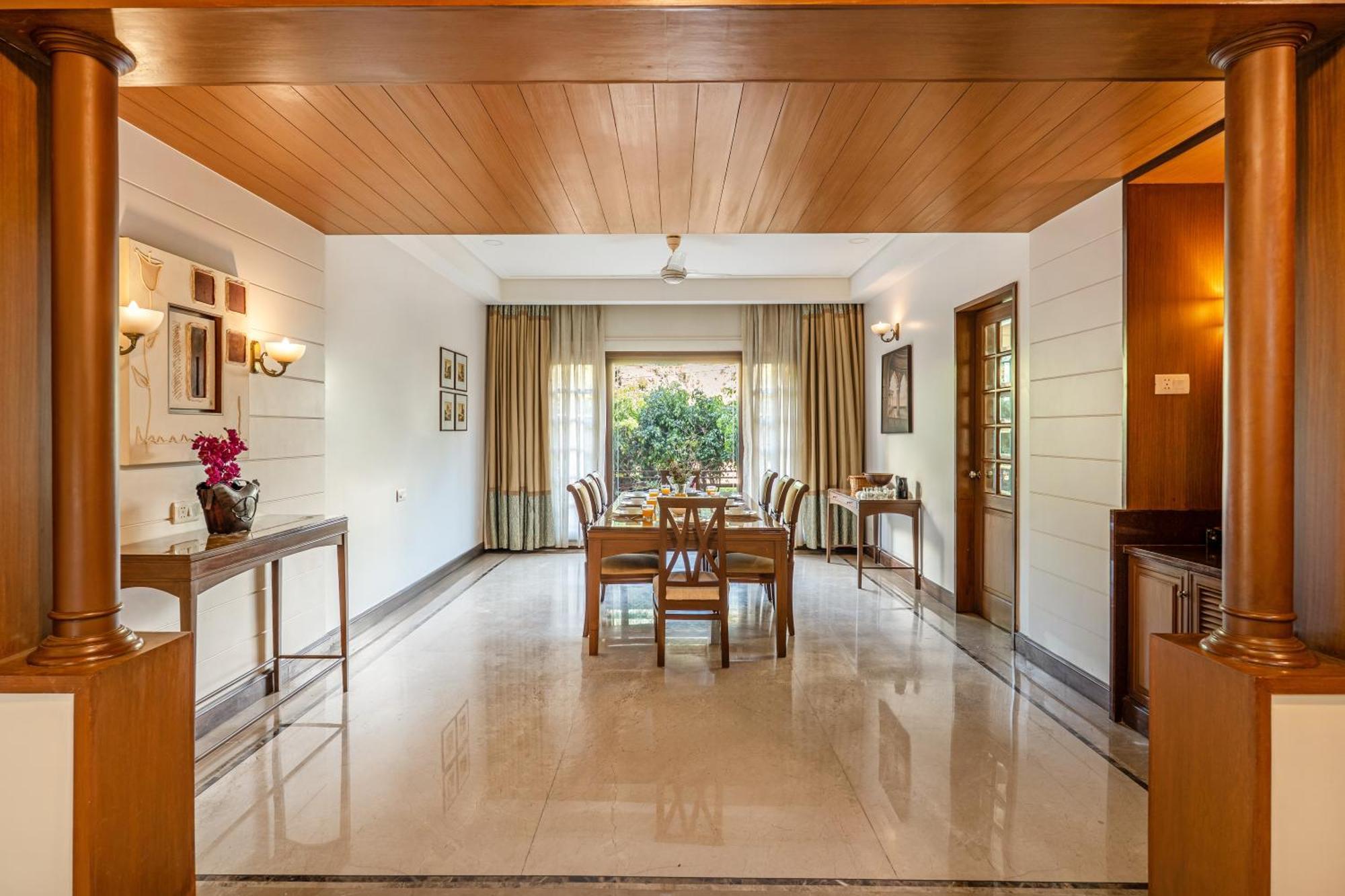 Sliceinn Gulmohar- Near Kempegowda International Airport, Bangalore