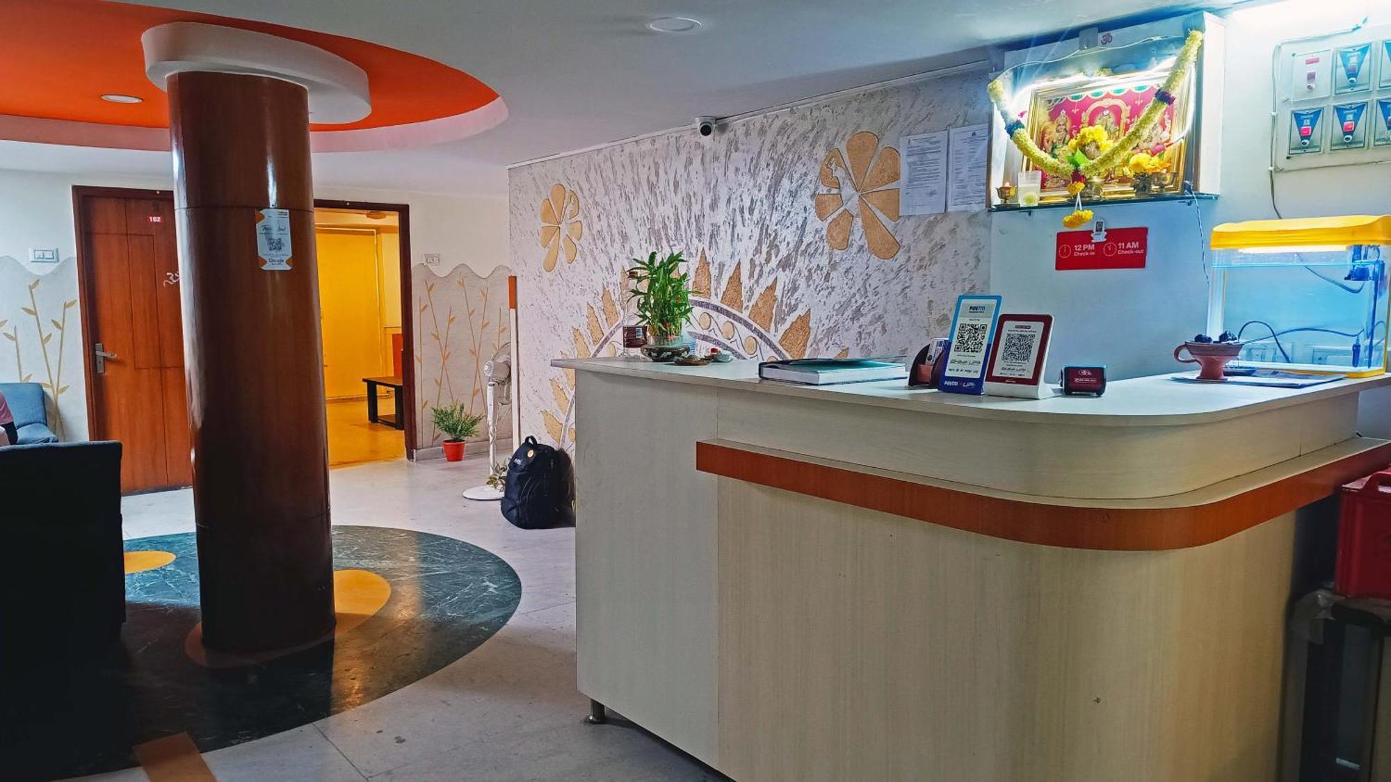 Hotel Sri Krishna Marathalli