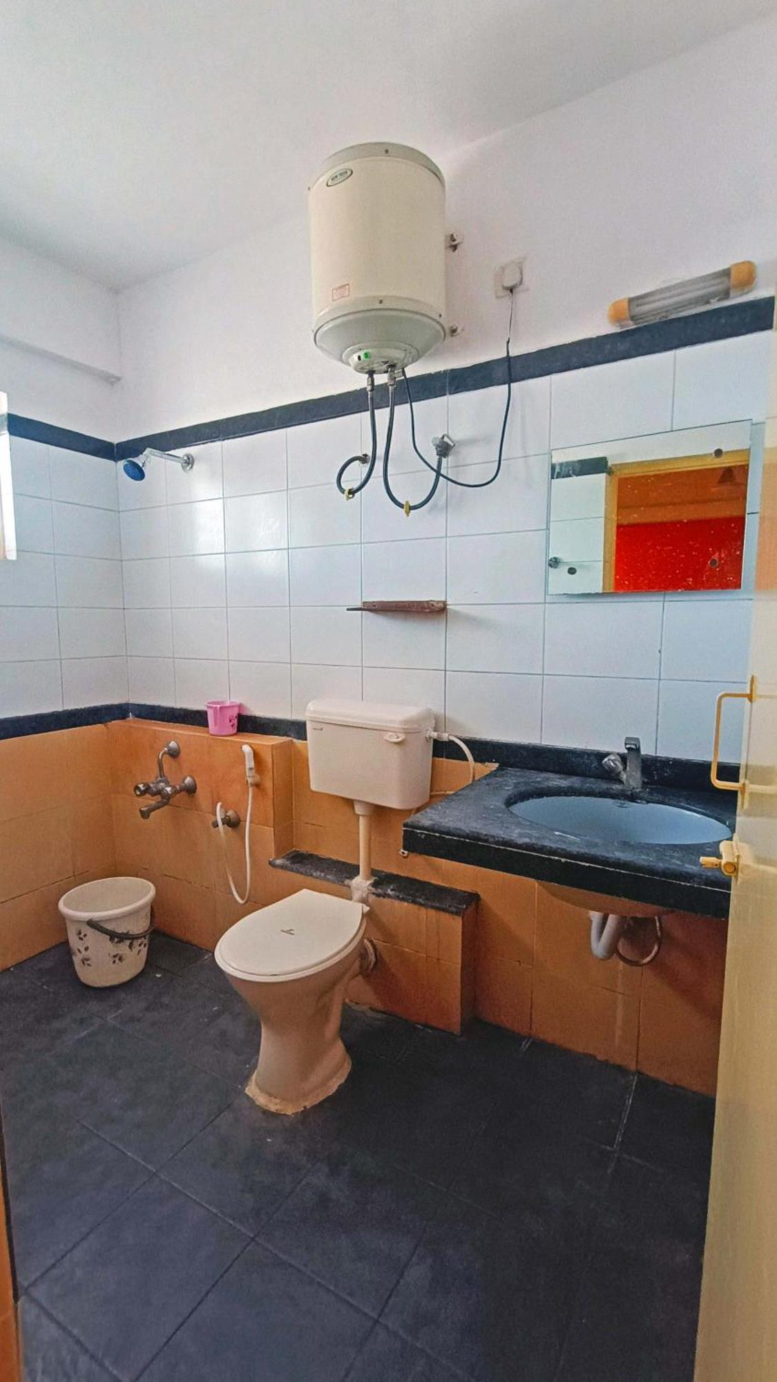 Hotel Sri Krishna Marathalli 2*