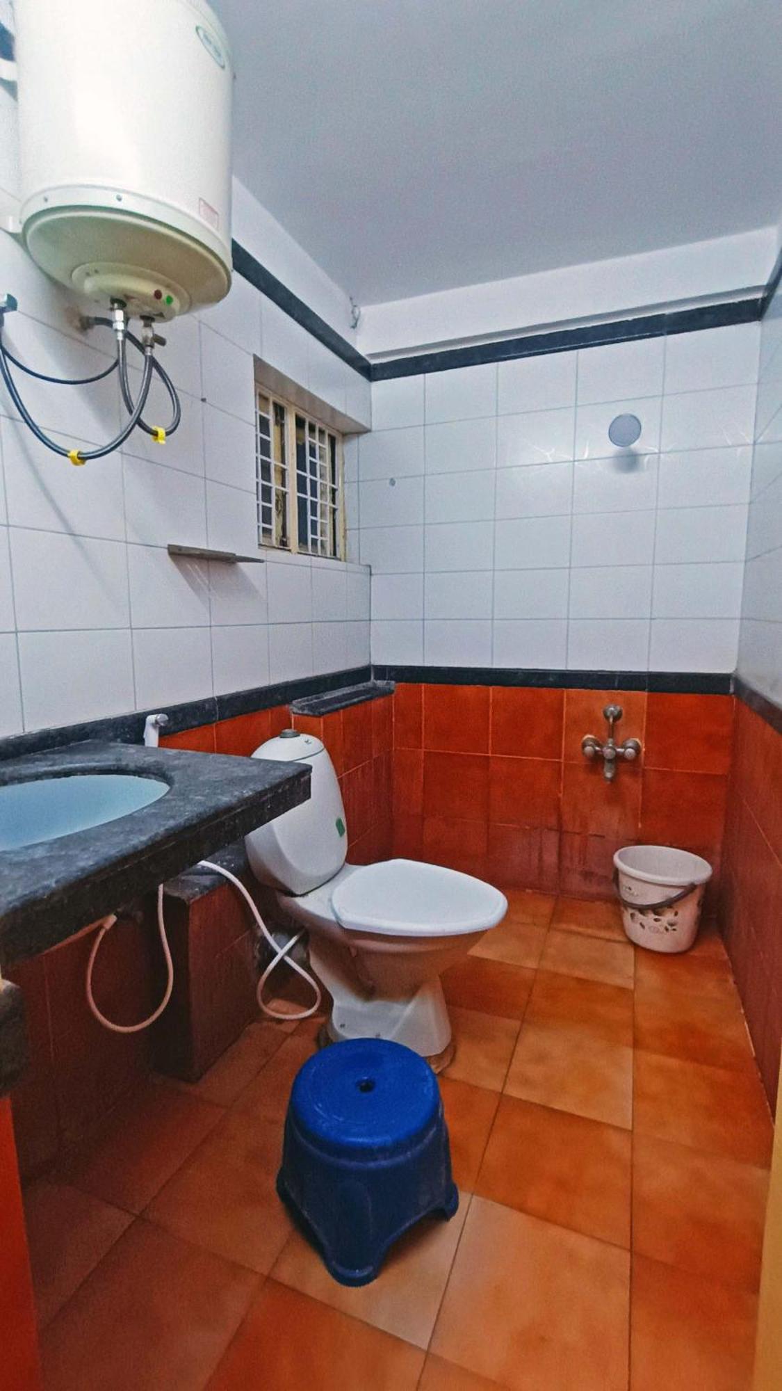 Hotel Sri Krishna Marathalli 2*