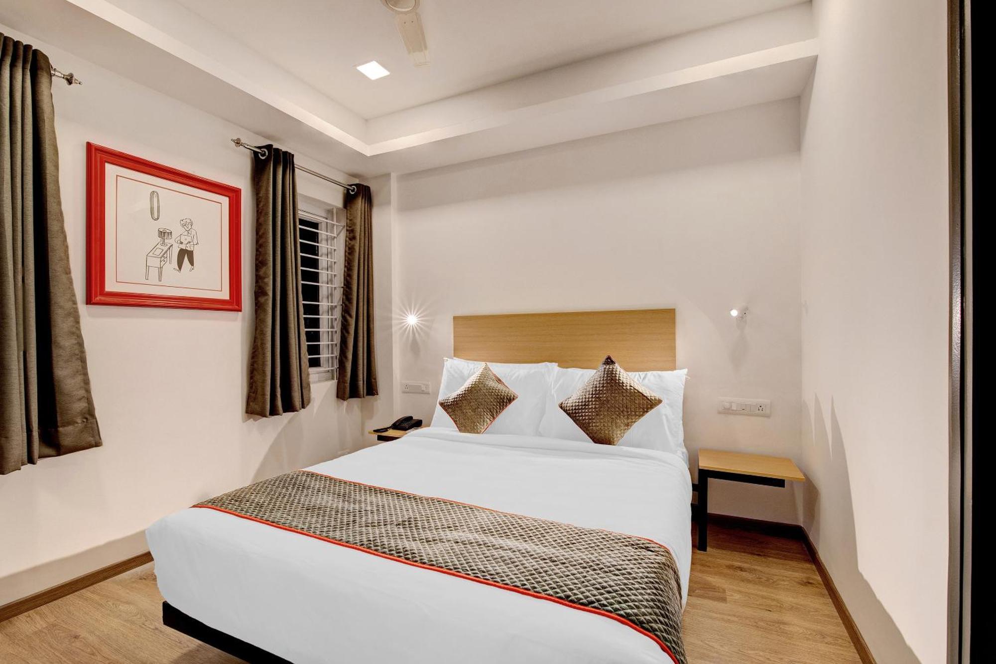 Townhouse Siri Residency Hotel