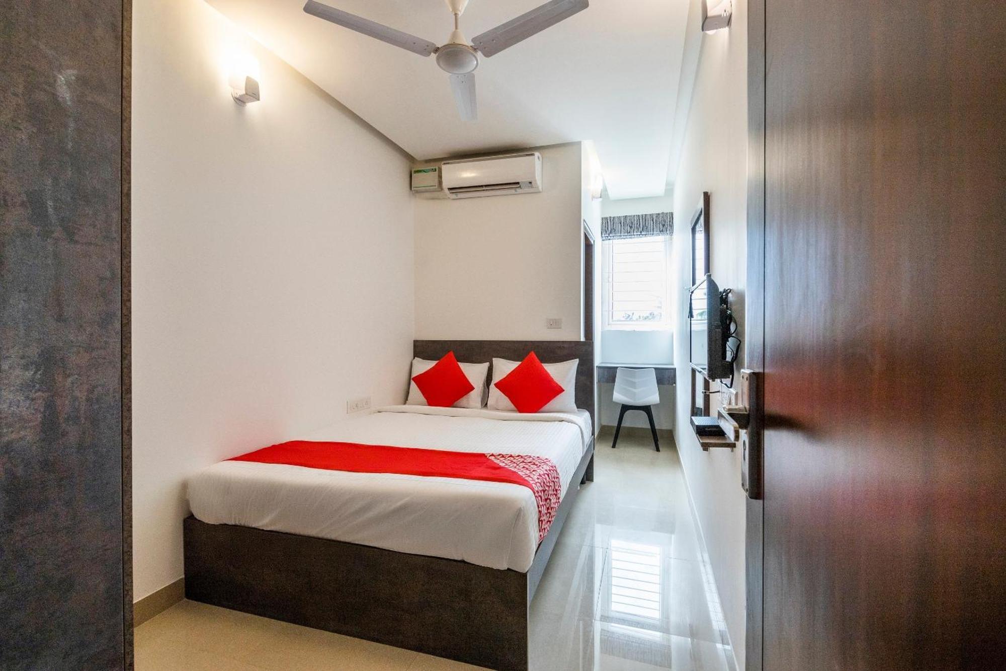 Hotel Townhouse Hebbal Bangalore