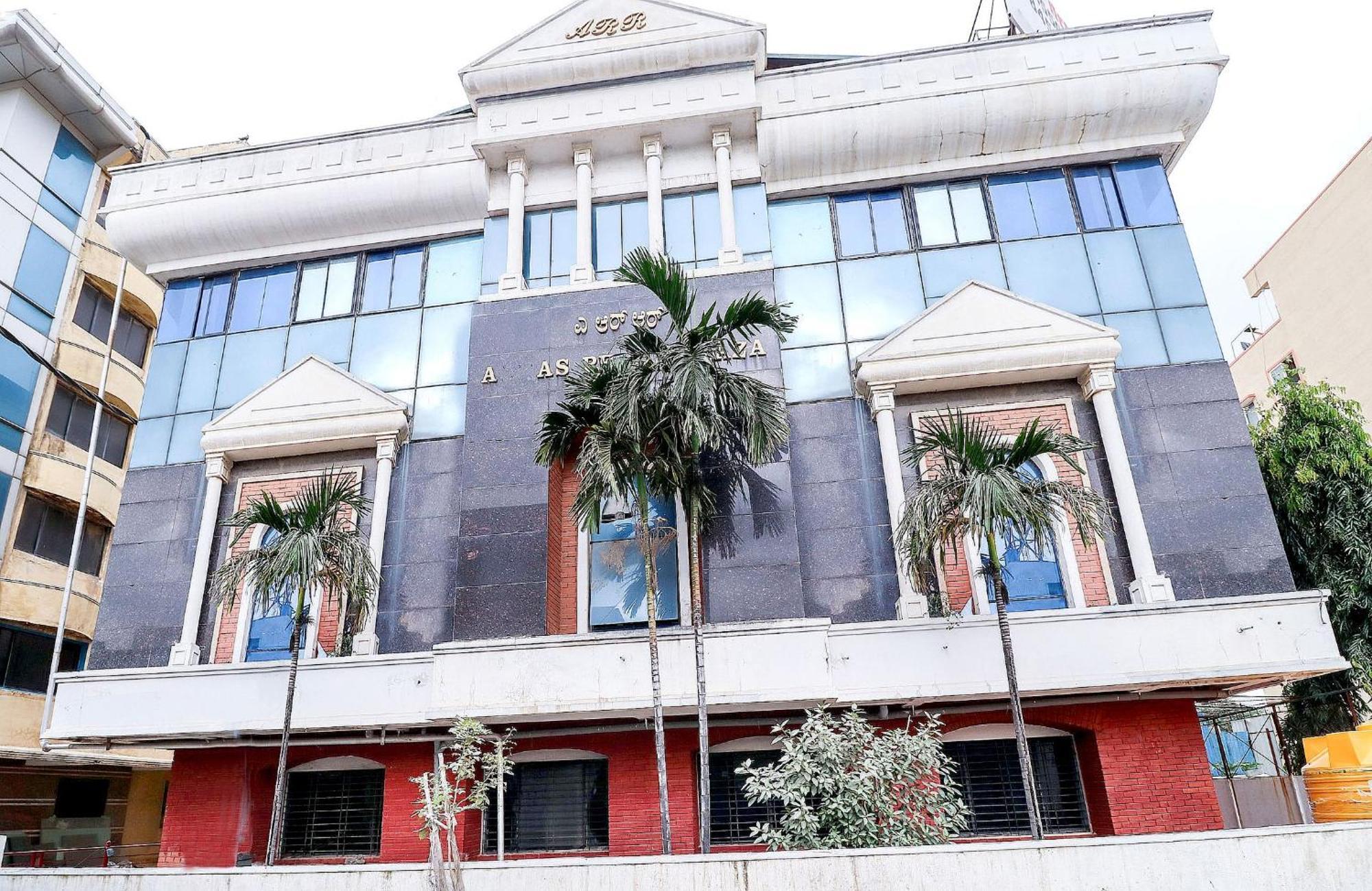 Hotel O The Royal International 3*