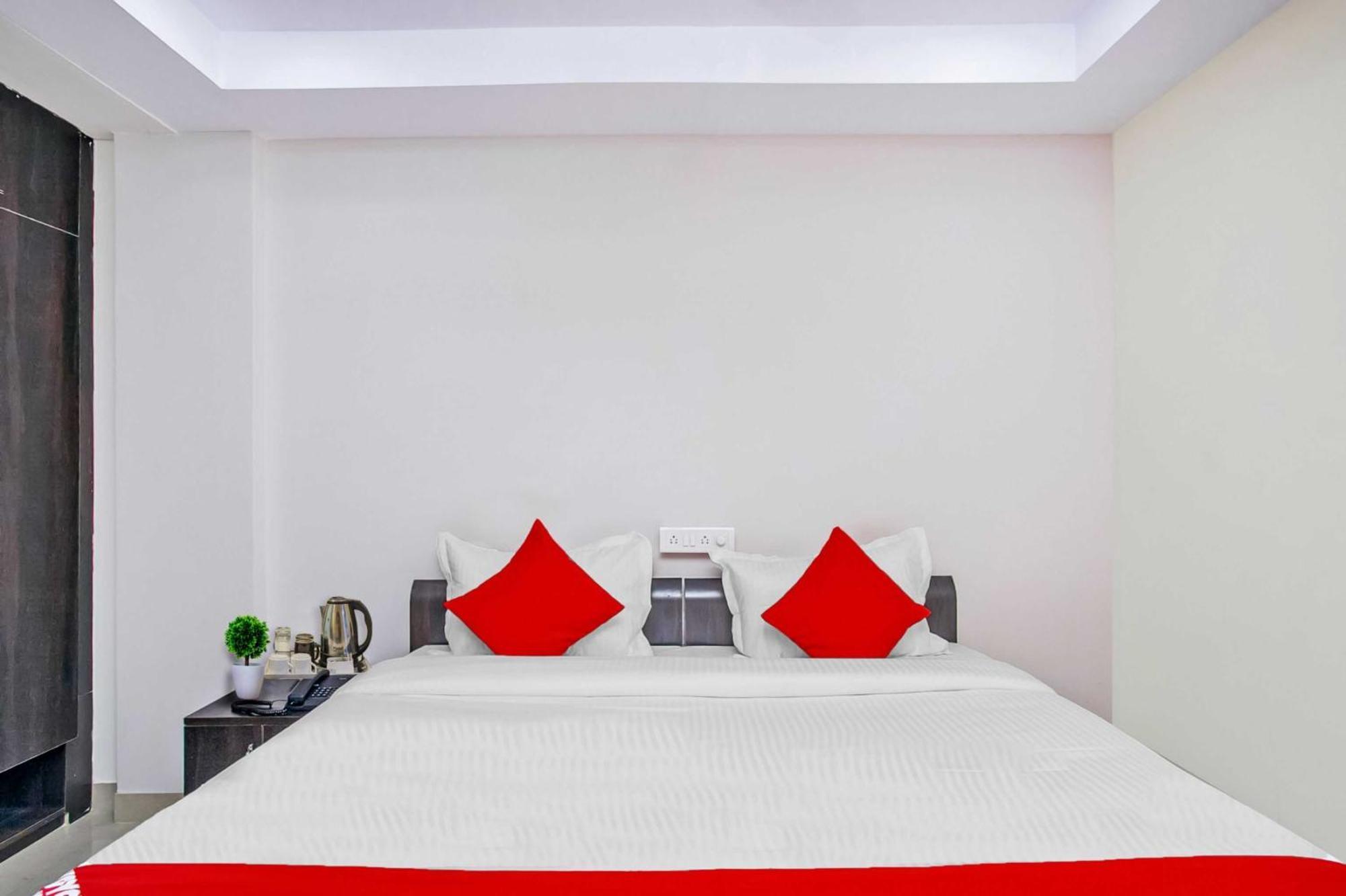 Hotel O Amster Bangalore