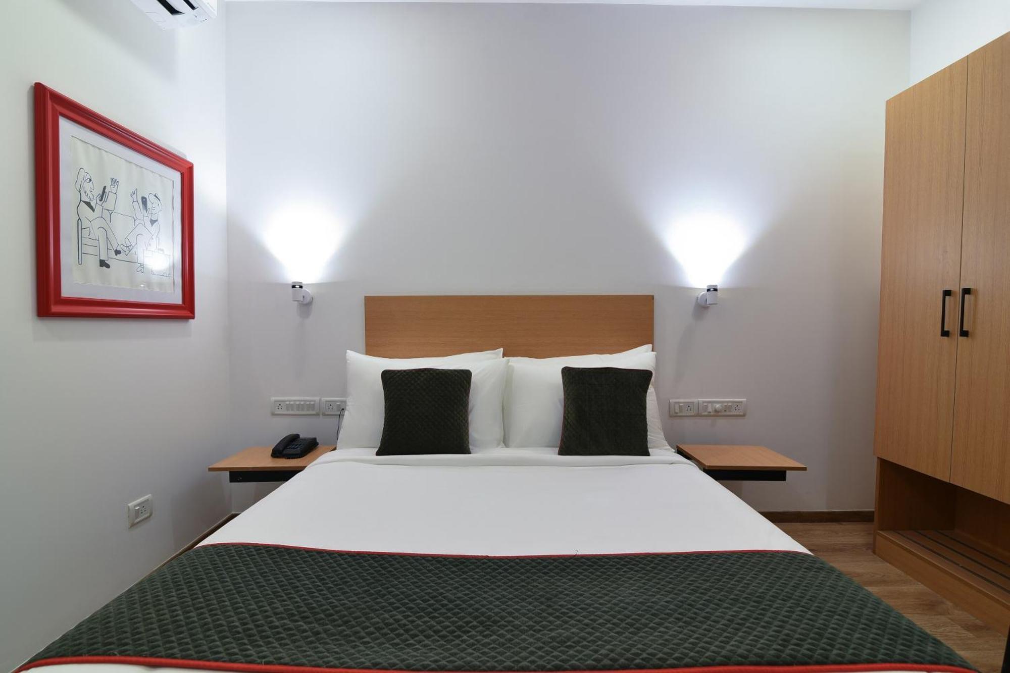 Super Townhouse Spruce Bellandur Hotel 4*