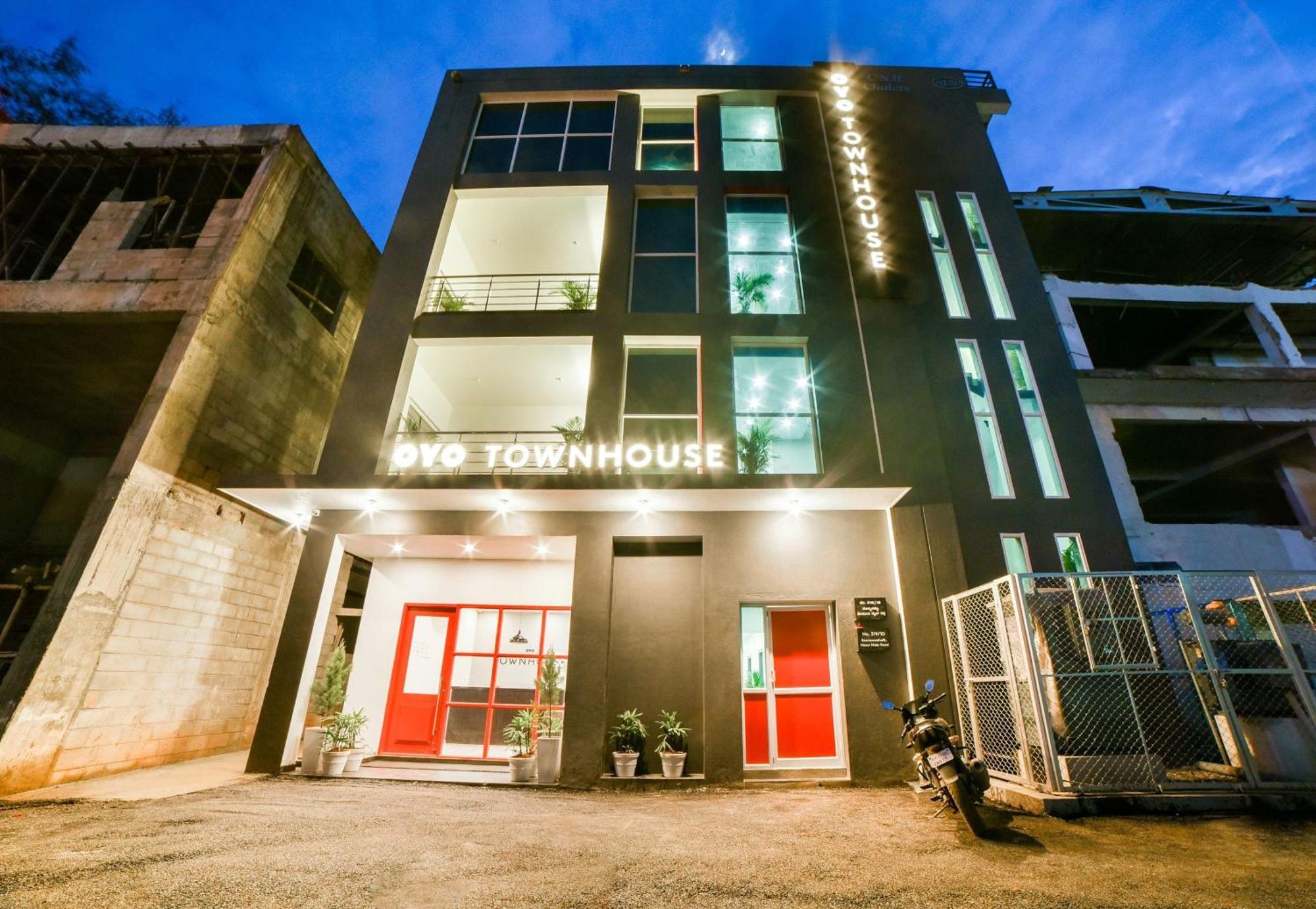 Super Townhouse Hosur Main Road Bommanahalli Near Gopalan Innovation Mall 4*