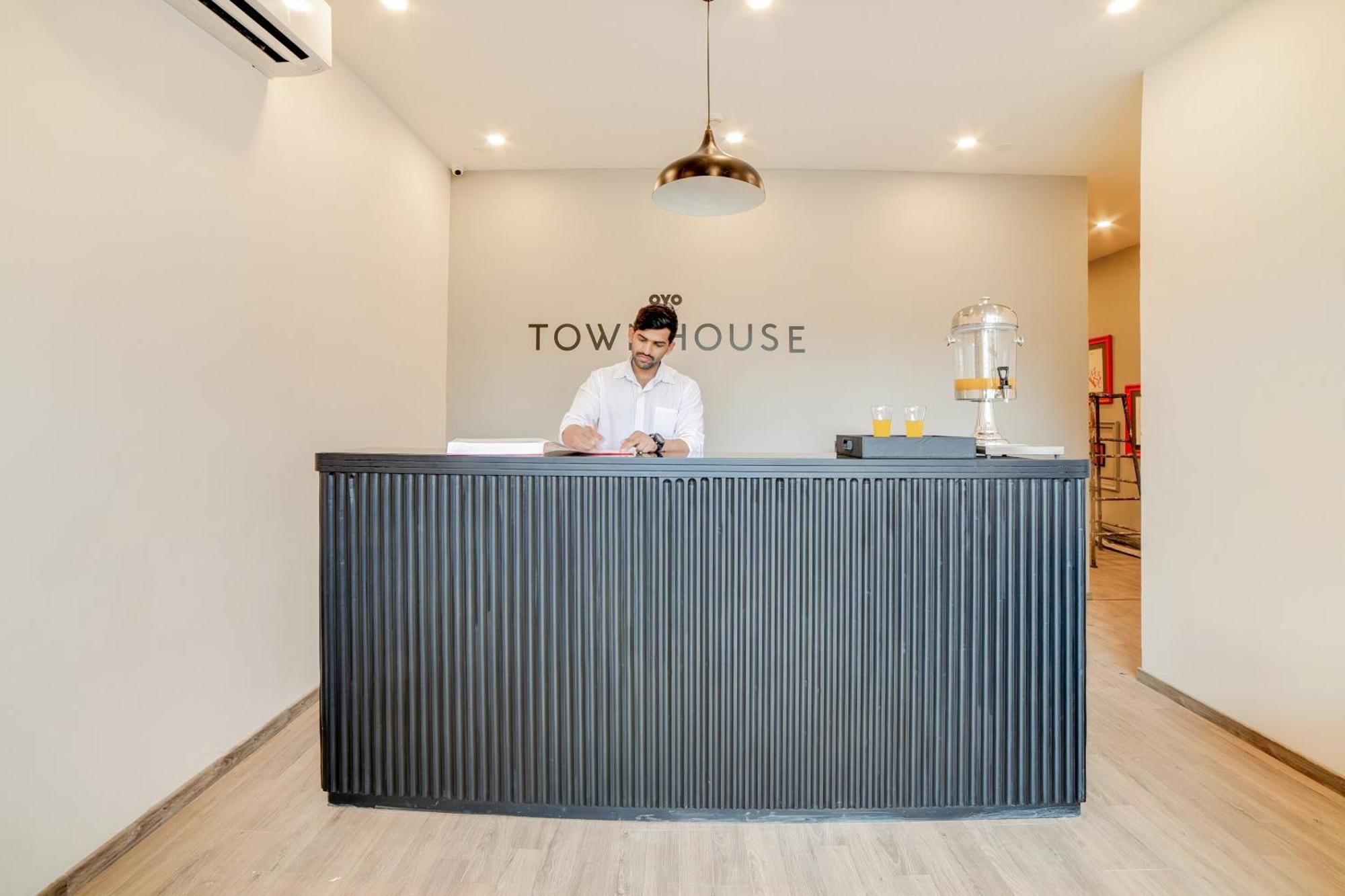 Super Townhouse Hosur Main Road Bommanahalli Near Gopalan Innovation Mall