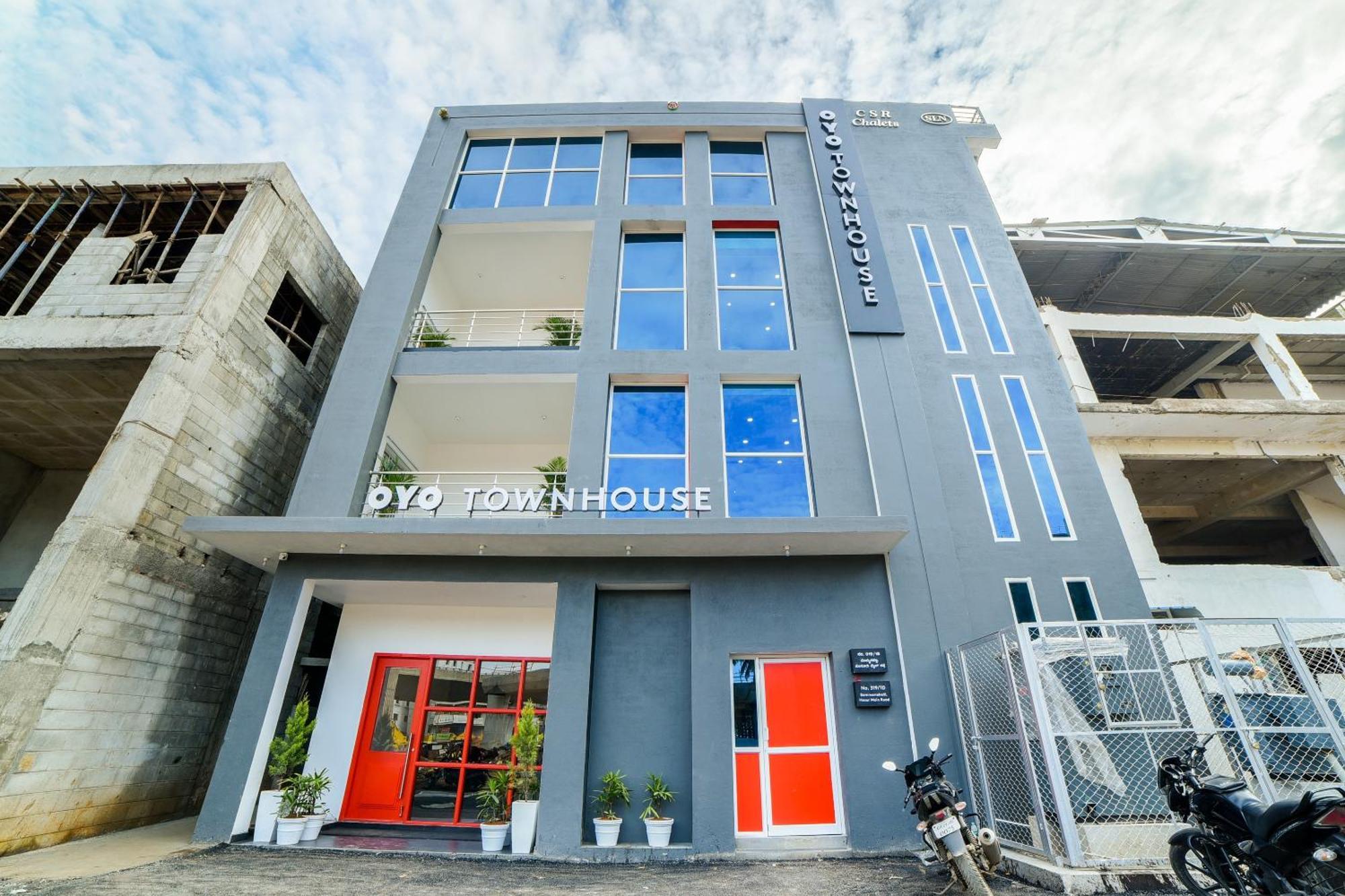 Super Townhouse Hosur Main Road Bommanahalli Near Gopalan Innovation Mall 4*