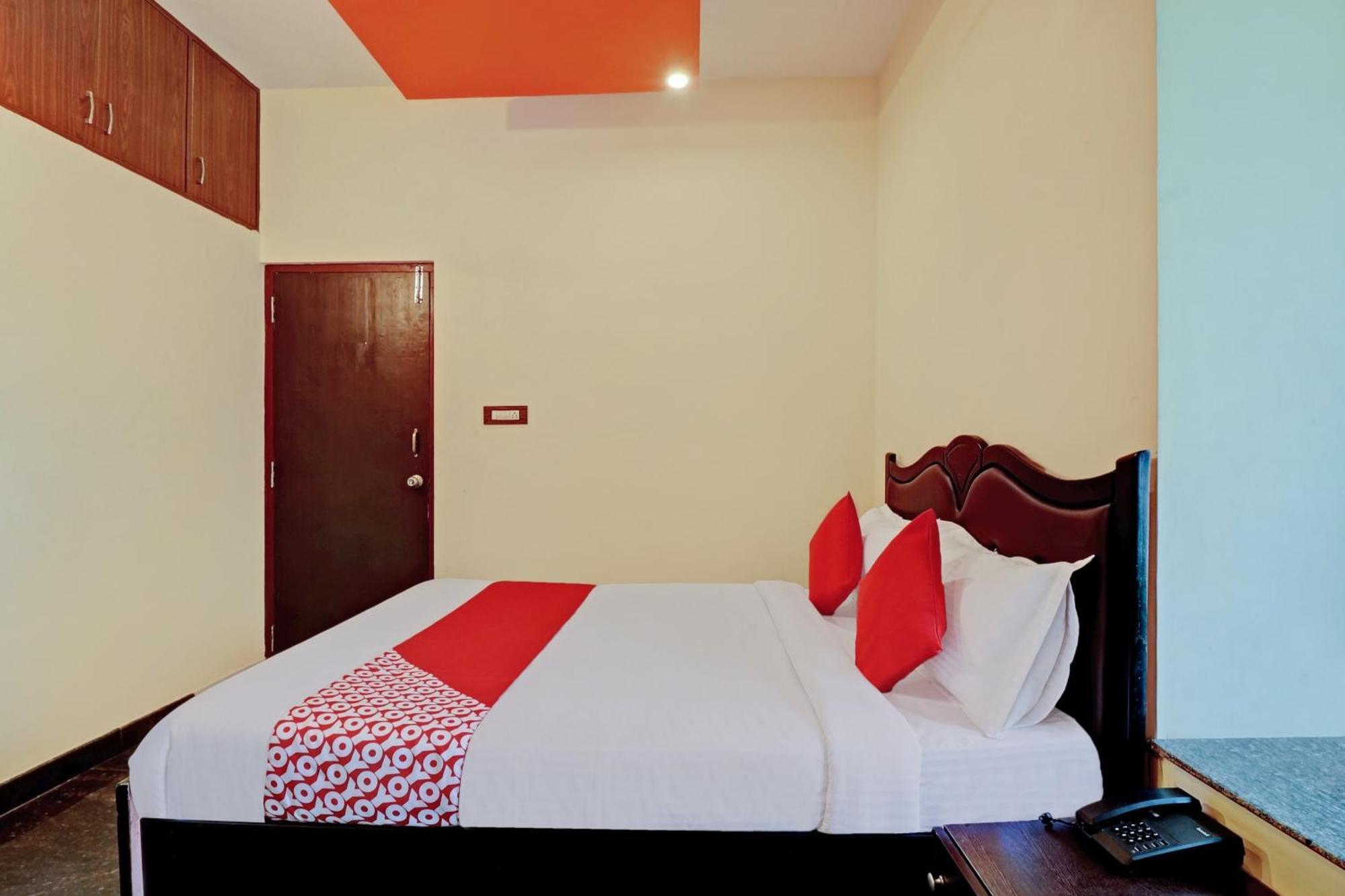 Hotel O Blooms 3*