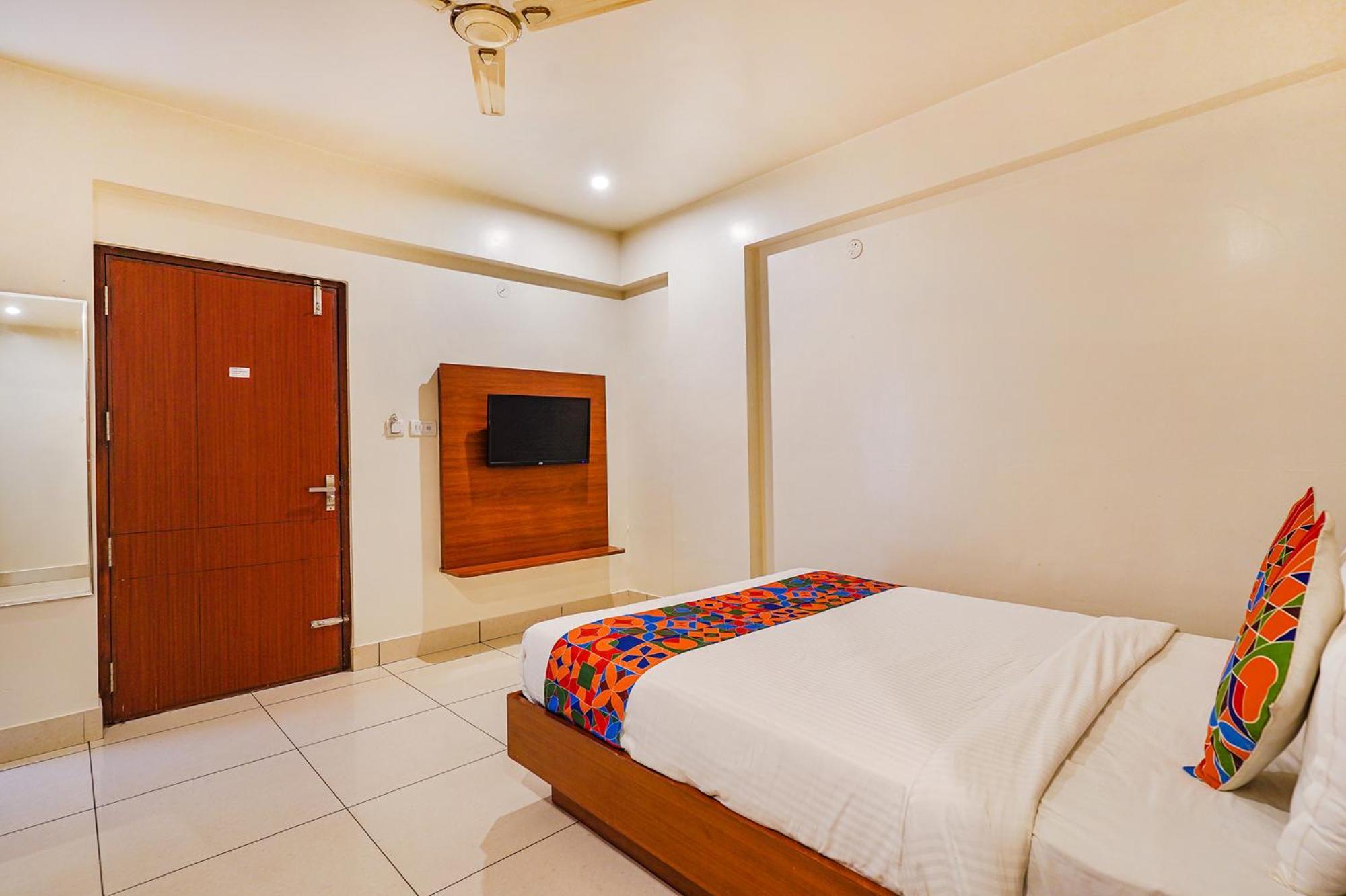 Hotel Fabhotel The Prime 4*