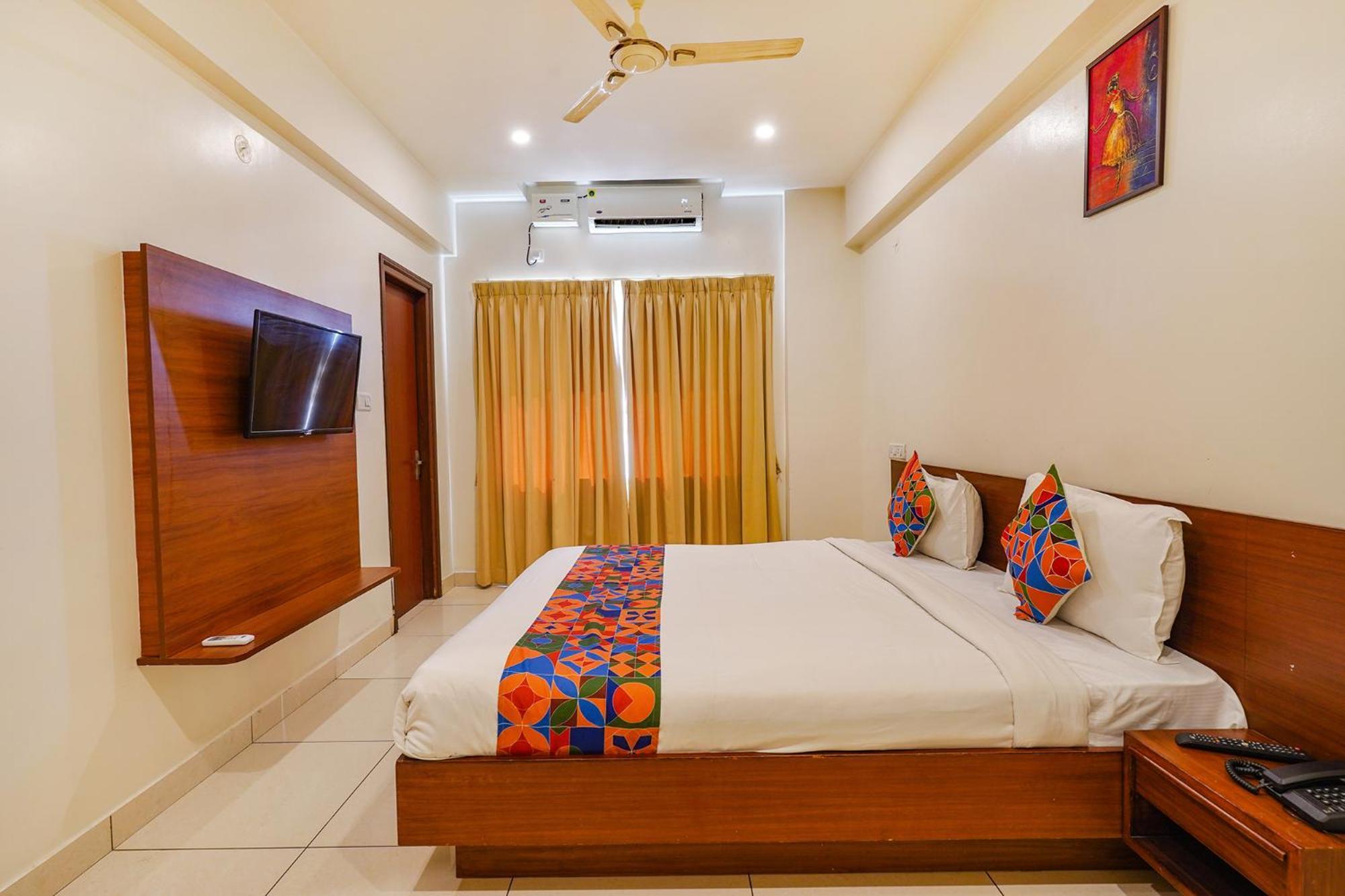 Fabhotel The Prime