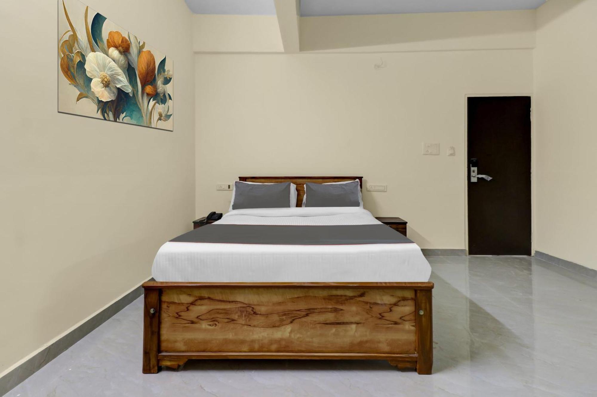Hotel O Manyata Palace Bangalore
