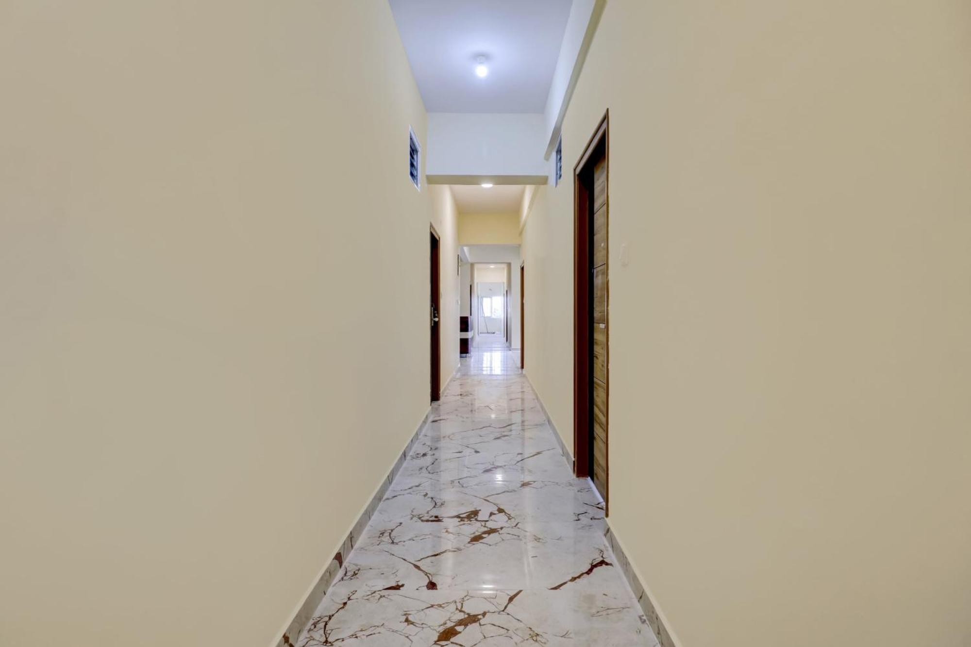 Hotel O Manyata Palace