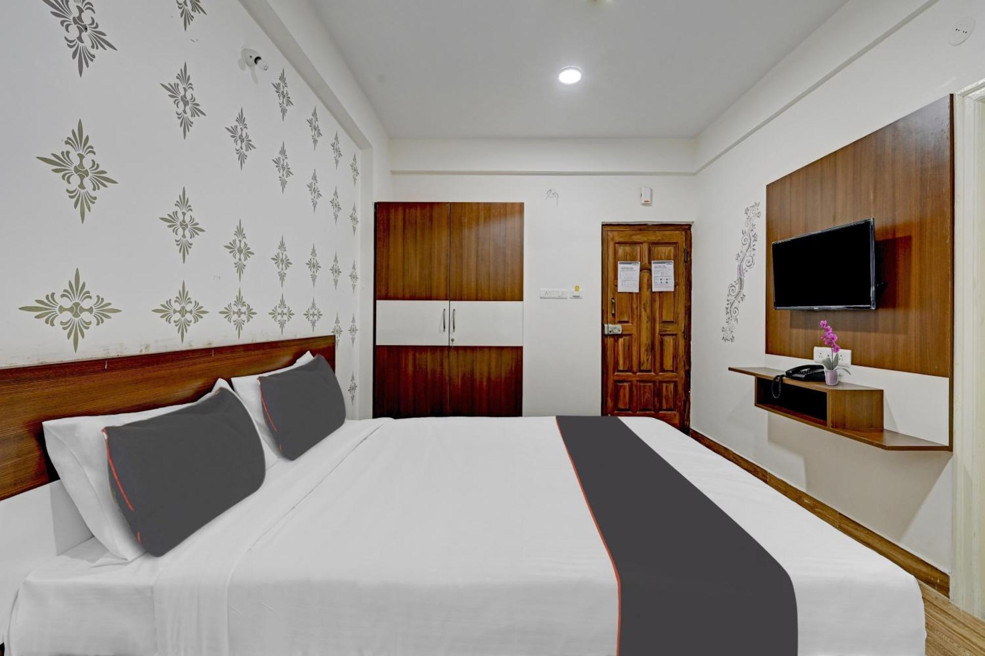 Hotel Capital O Venue 3*