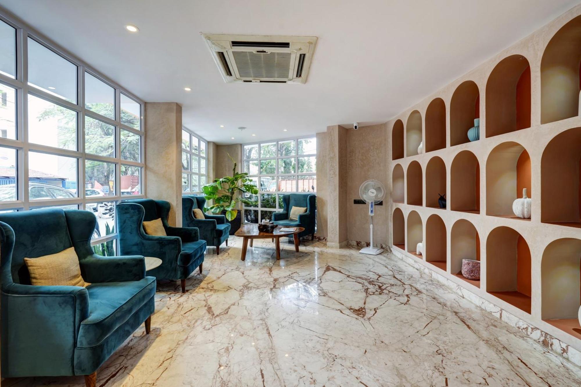 Hotel Astra & - Koramangala 4*