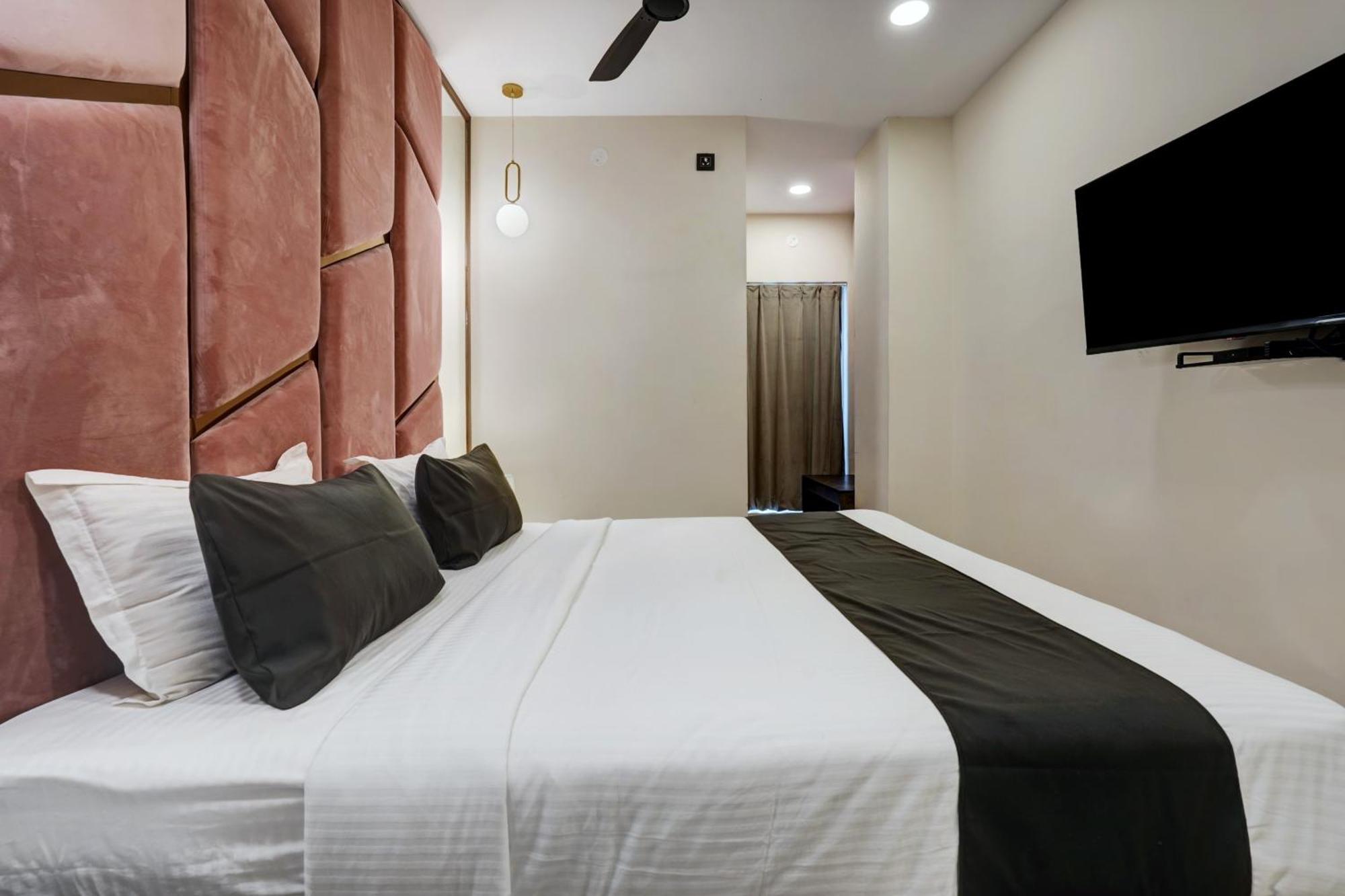 Hotel Astra & - Koramangala Bangalore
