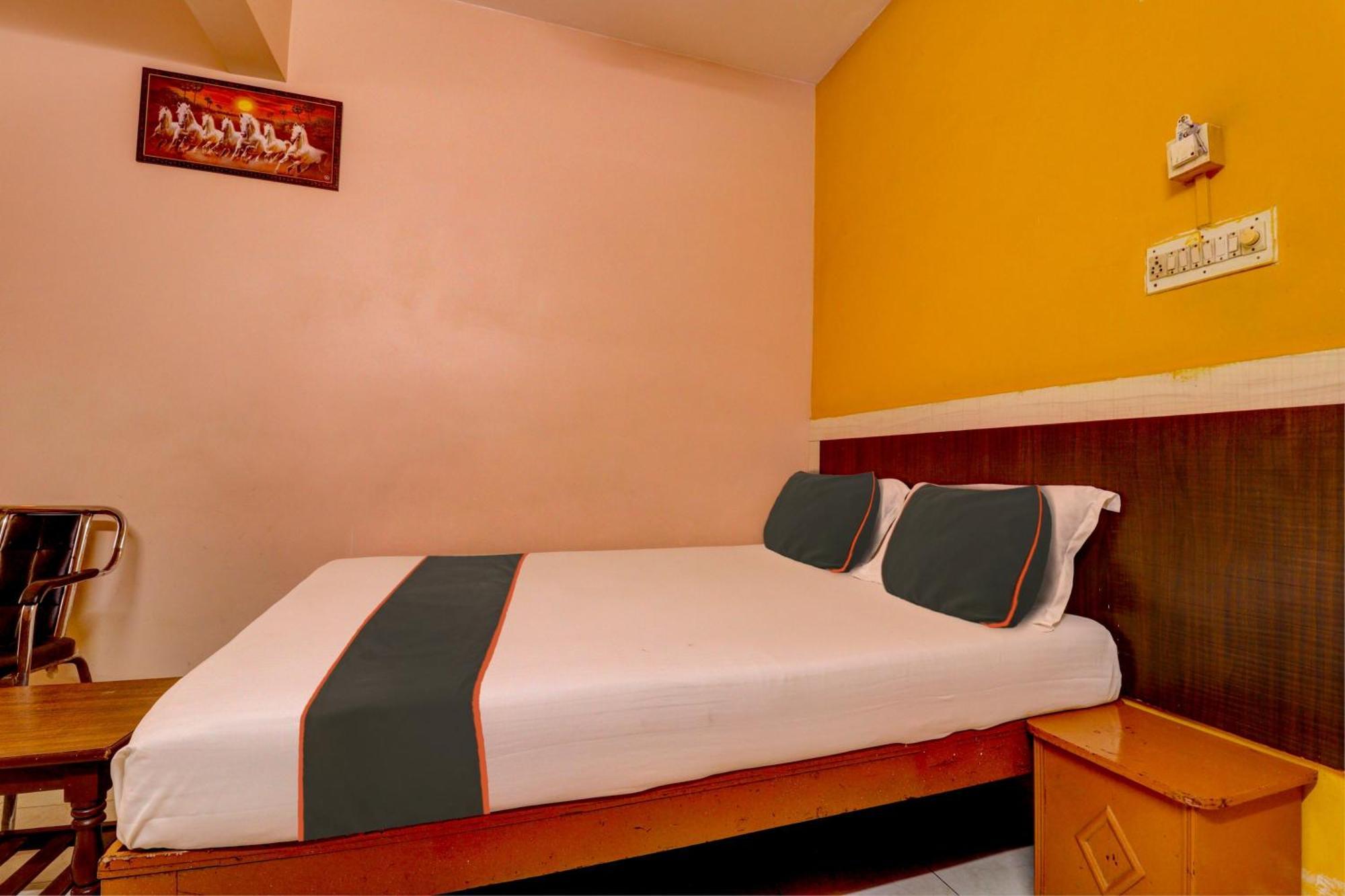 Collection O Royal Comfort Hotel 3*