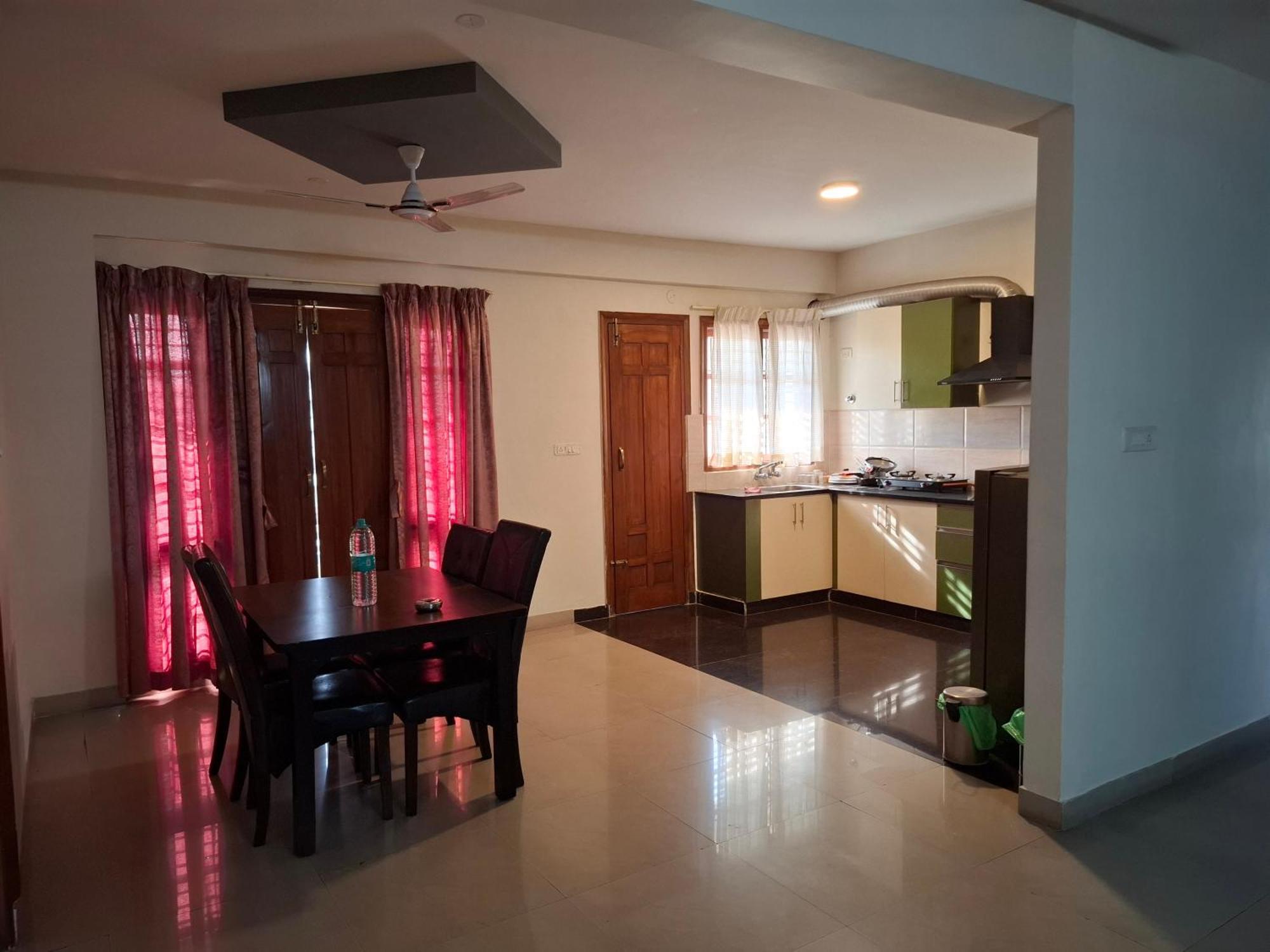 Apartment Oakhaven Near Mico Layout Bangalore