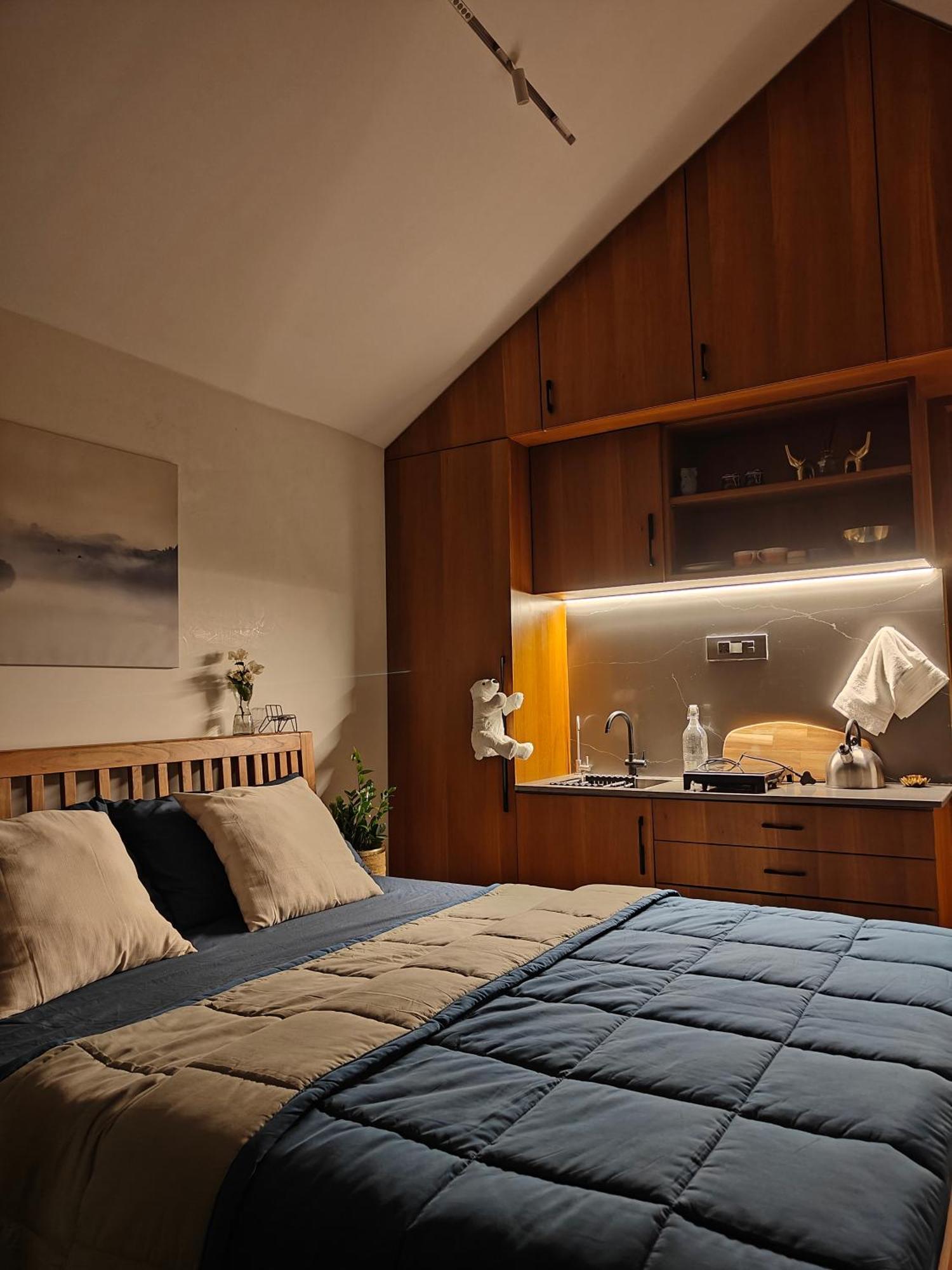 Holiday home Sleek Saltbox By Podscape