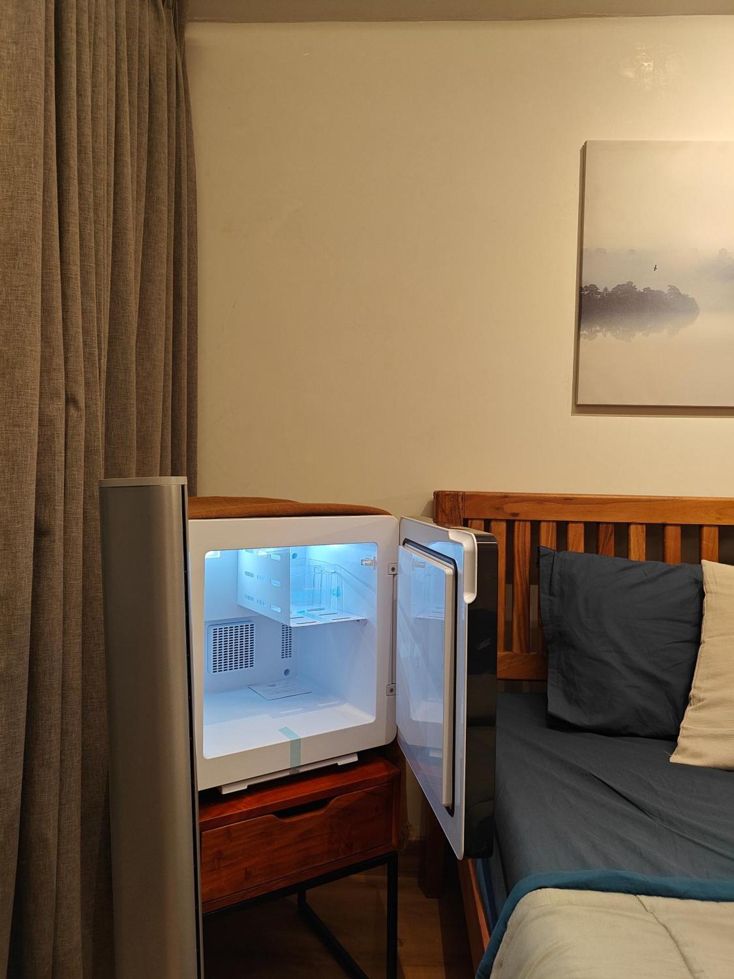 Sleek Saltbox By Podscape Holiday home *