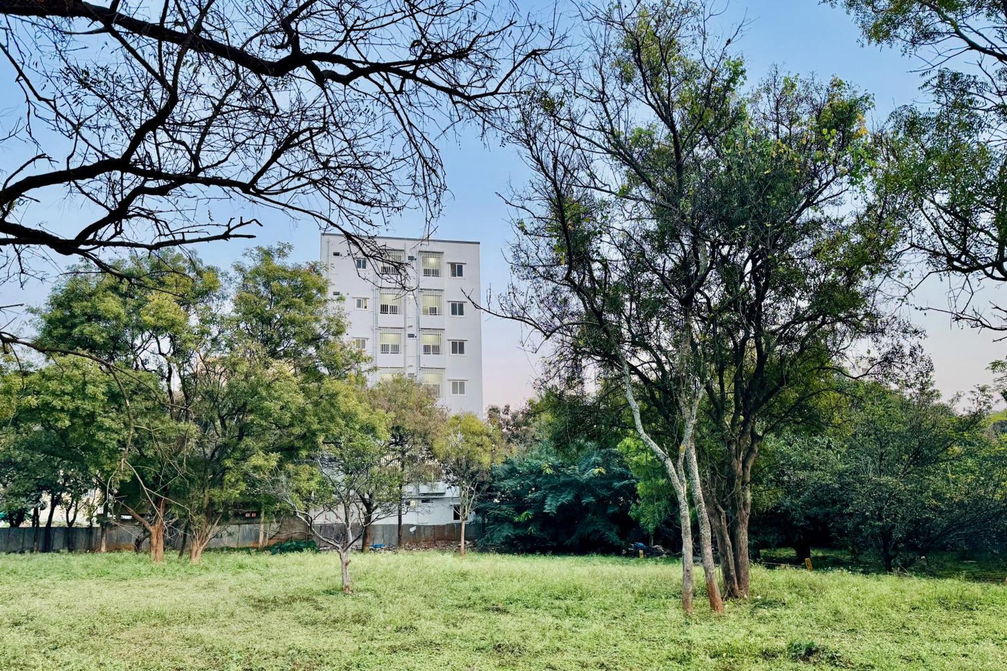 Truelife Whitefield - Premium 1 Bhk - Prime Location - Easy Access To Main Rd - Metro - Itpl - Fast Wifi - Kitchen - Smart Tv - Power Backup - Park - Garden Views Apartment *
