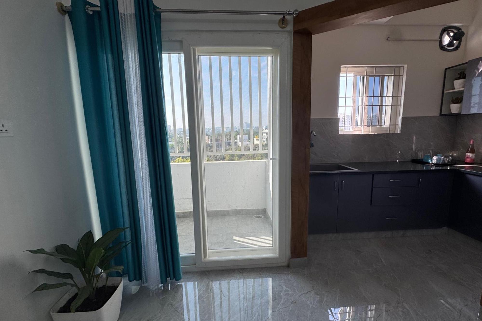 Truelife Whitefield - Premium 1 Bhk - Prime Location - Easy Access To Main Rd - Metro - Itpl - Fast Wifi - Kitchen - Smart Tv - Power Backup - Park - Garden Views Apartment Bangalore