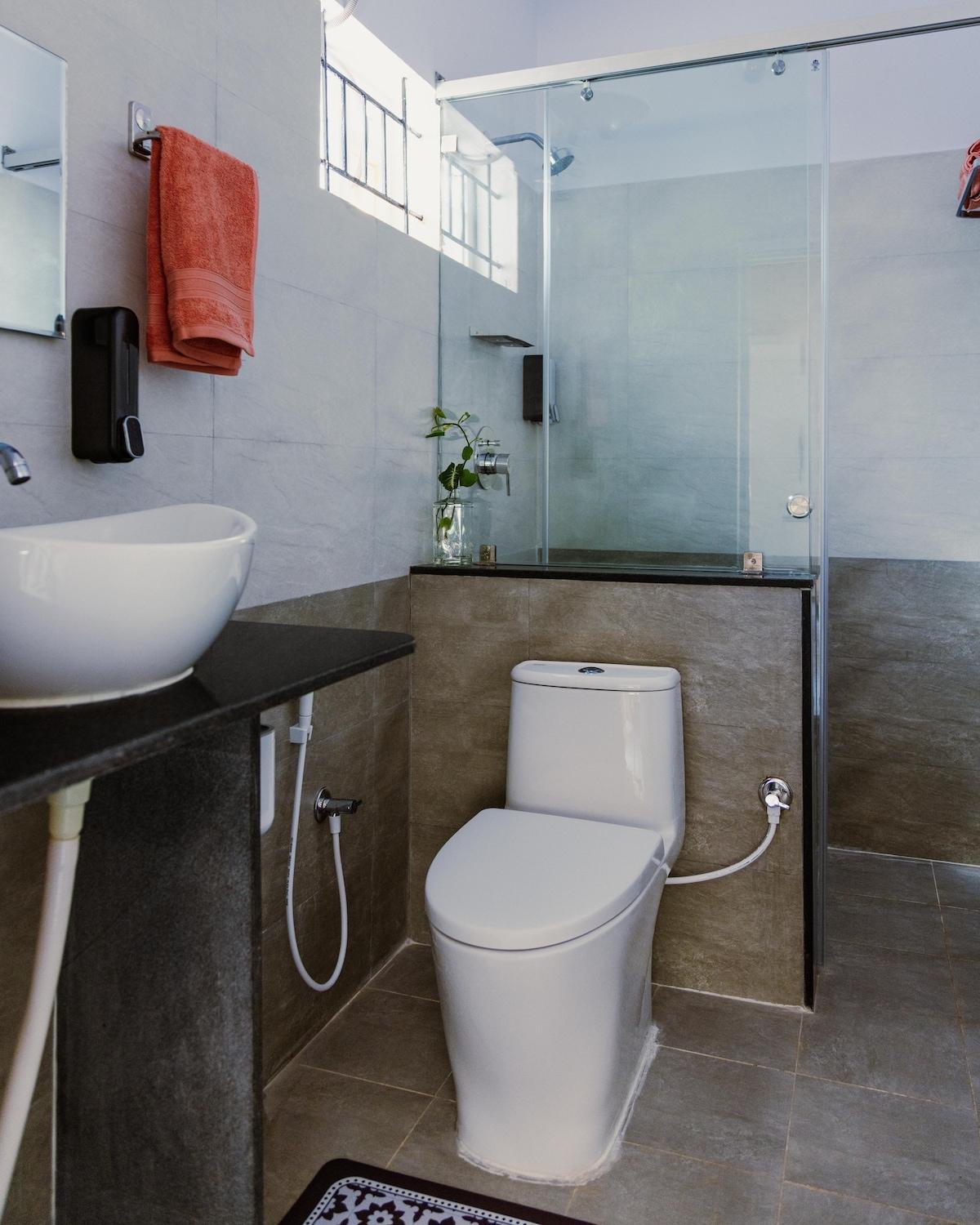 Moonlight Manor- Luxury Escape Villa Bangalore
