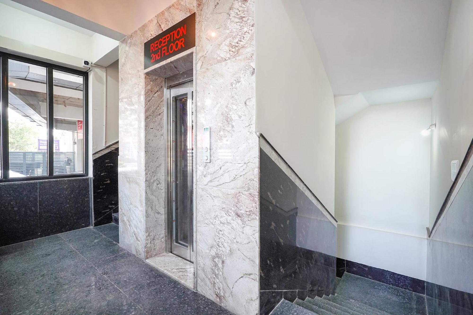 Fabhotel Redmoon - Nr Brookfield Hotel Bangalore