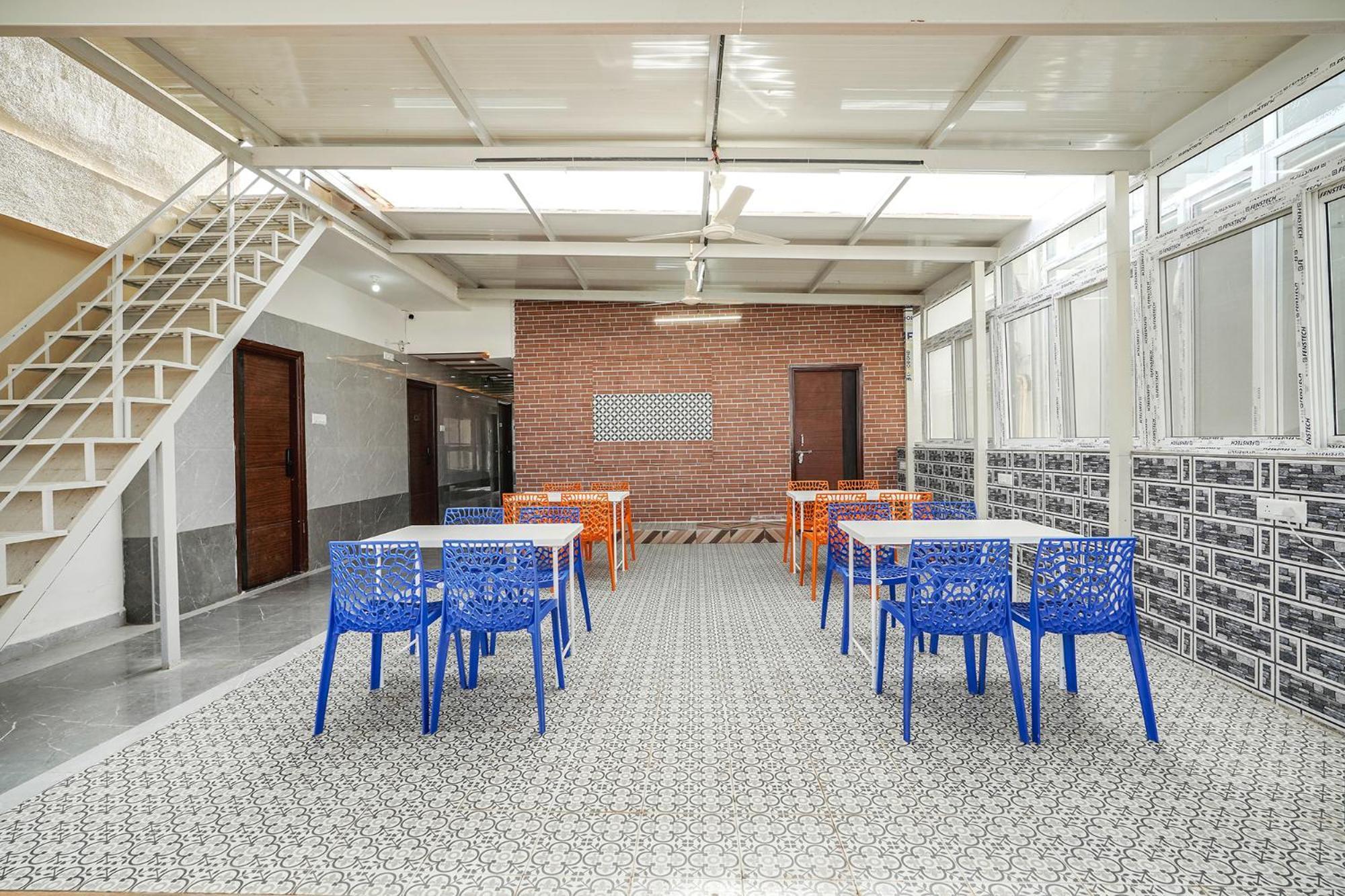 Fabhotel Redmoon - Nr Brookfield Bangalore