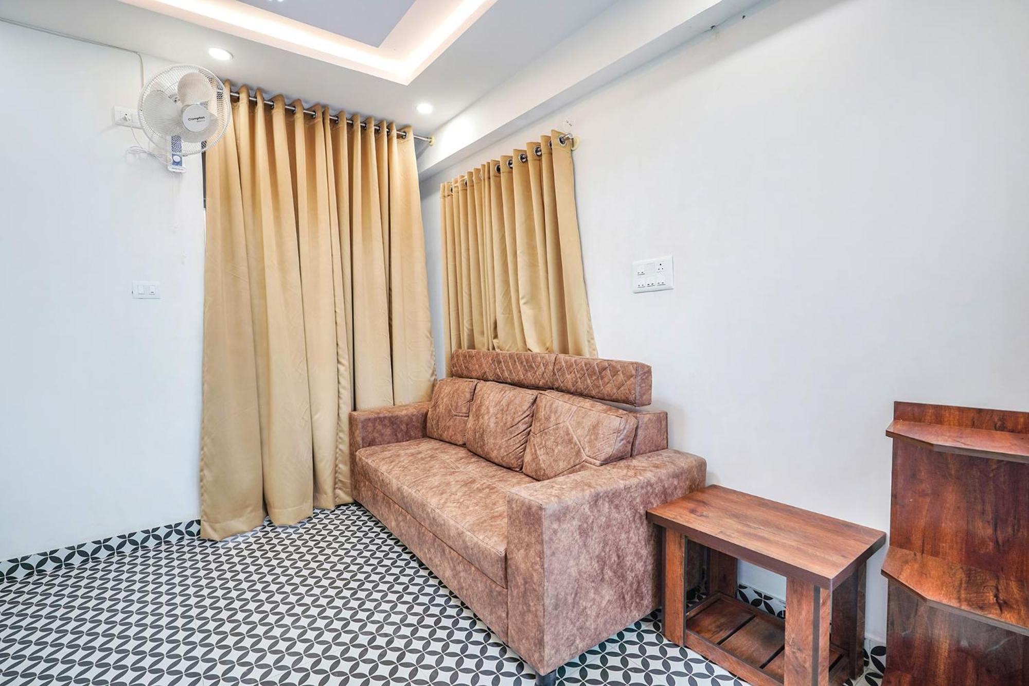 Fabhotel Redmoon - Nr Brookfield