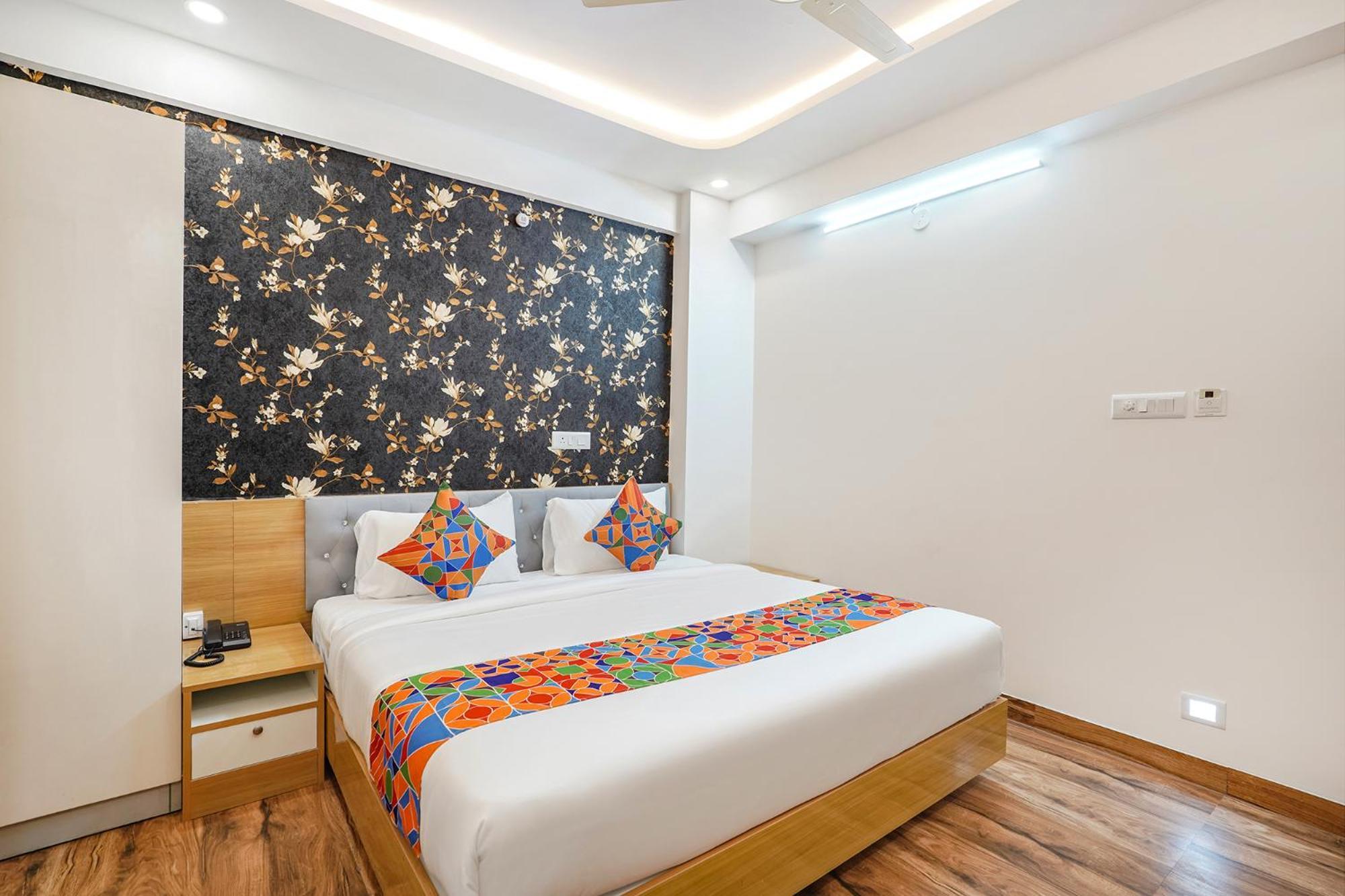Fabhotel Redmoon - Nr Brookfield Bangalore