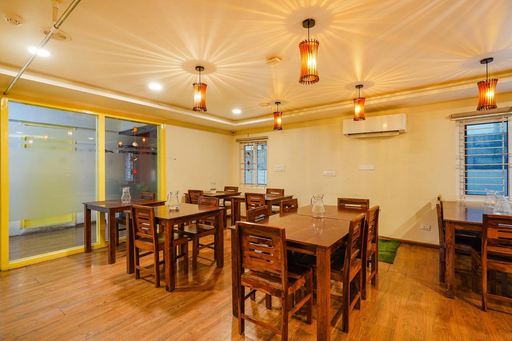 Fabhotel Ivory Corporate *