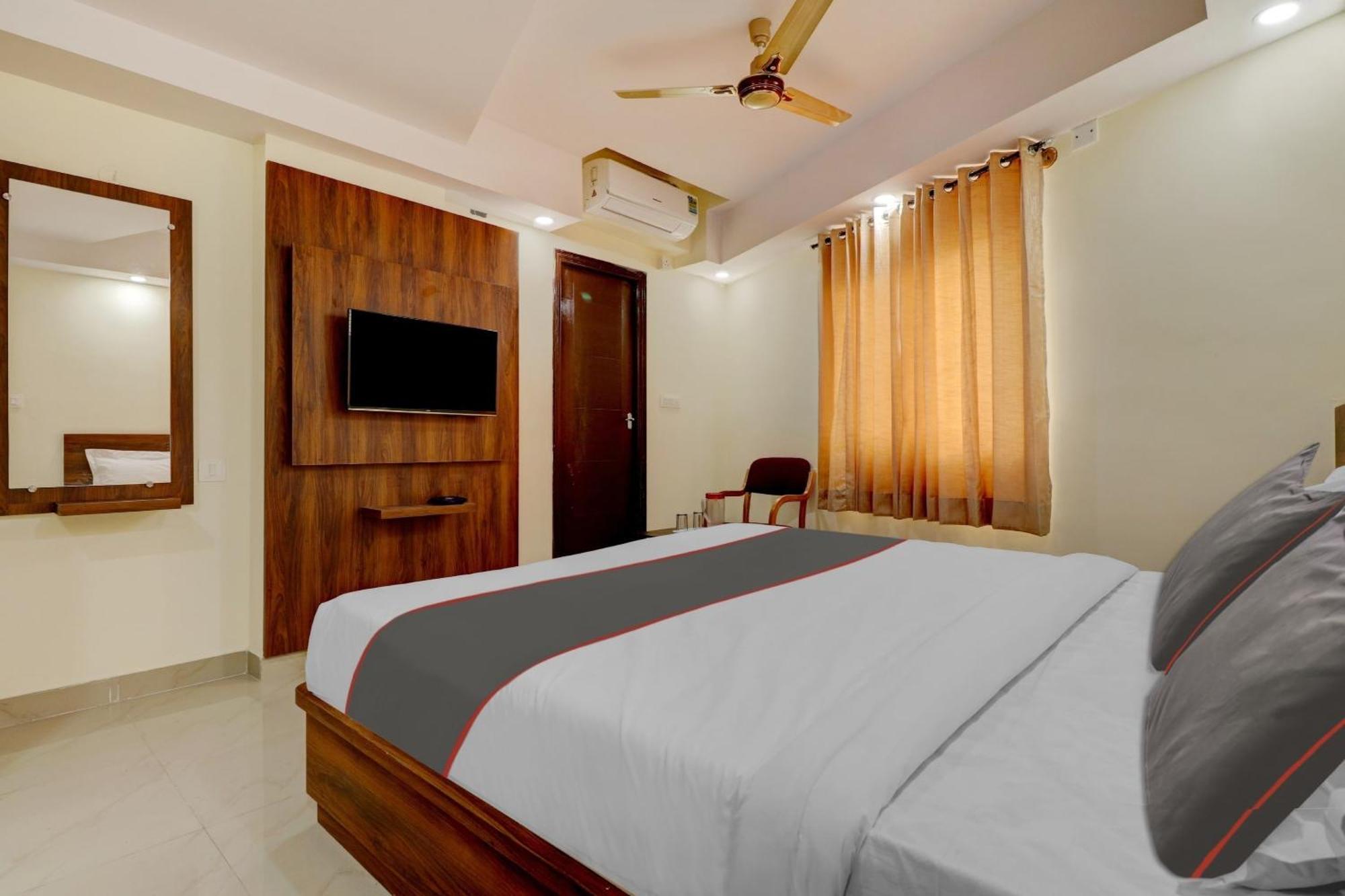 Collection O Hemadri Residency Hotel 4*
