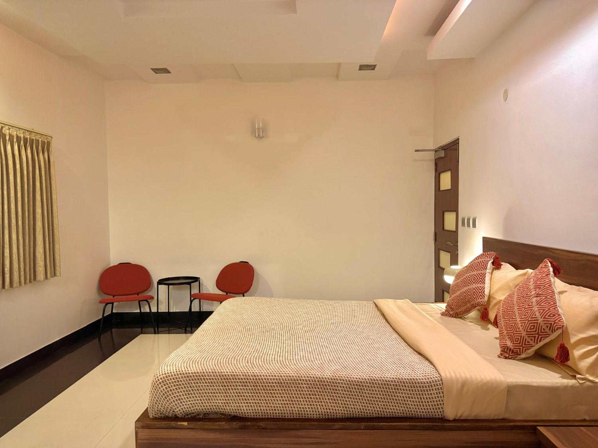 4 Bhk Luxury Penthouse- Sliceinn Velvet, Wilson Garden,