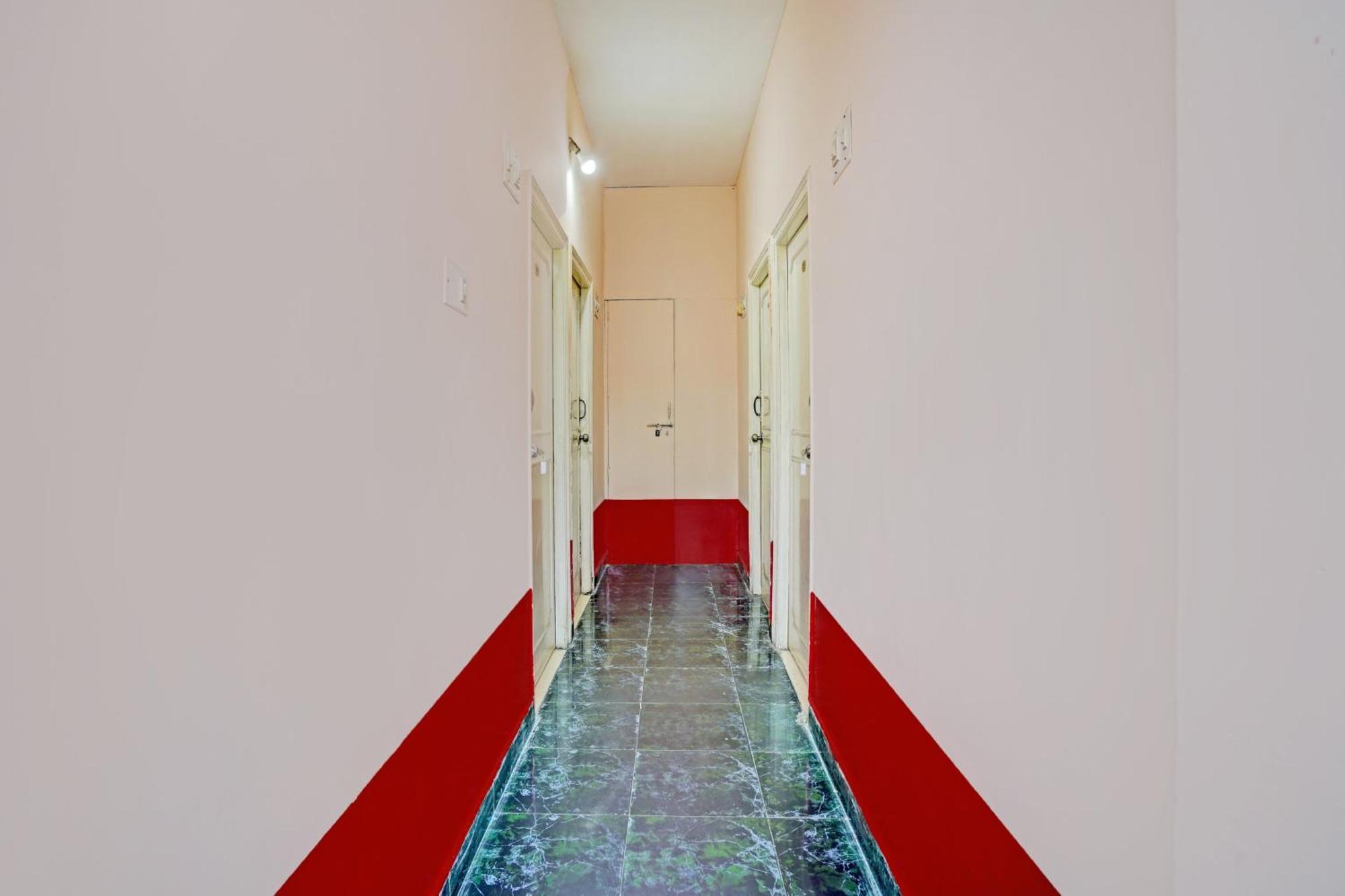 Hotel O Century Deluxe Bangalore