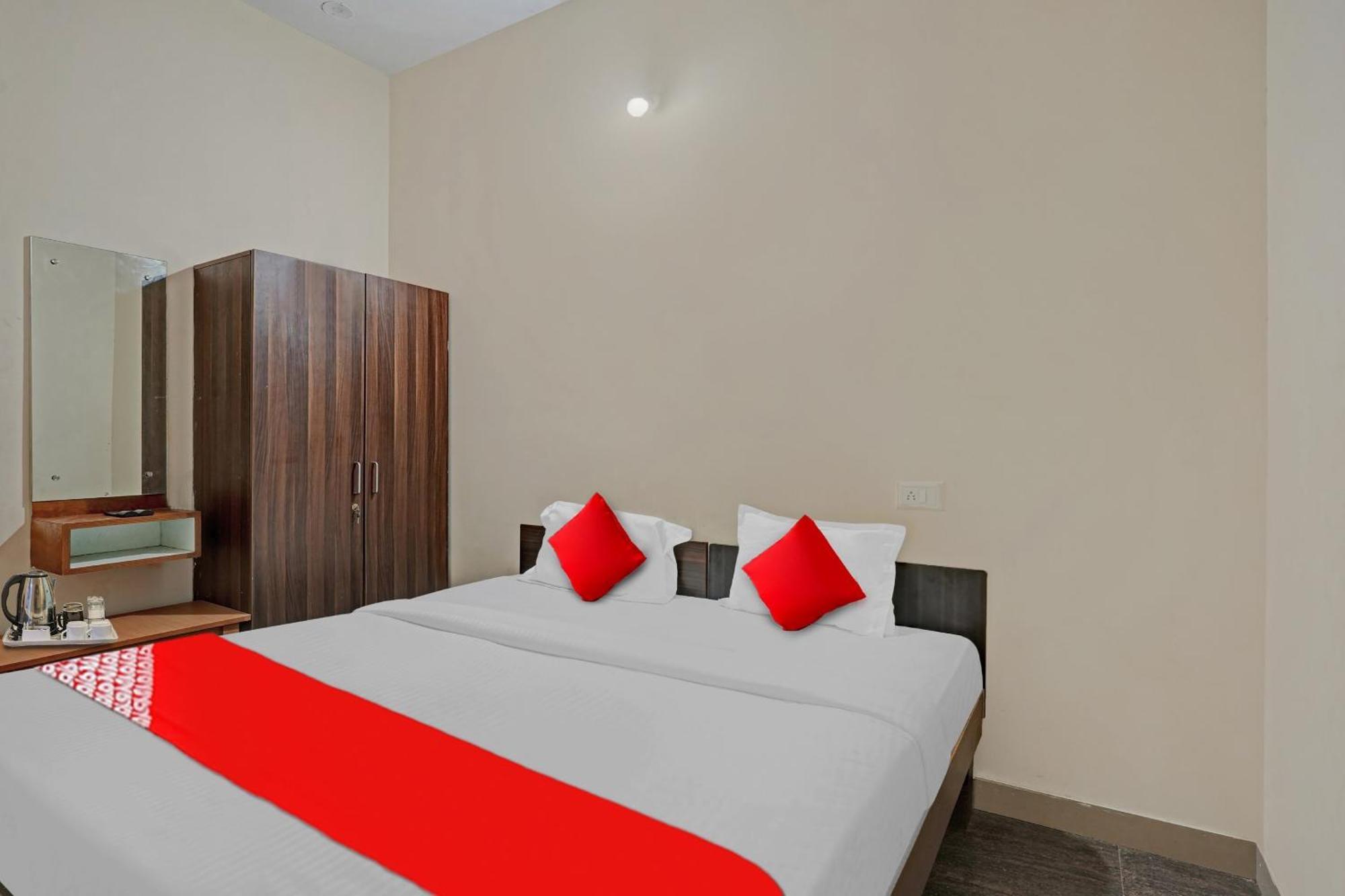Hotel O Chalukya Comforts