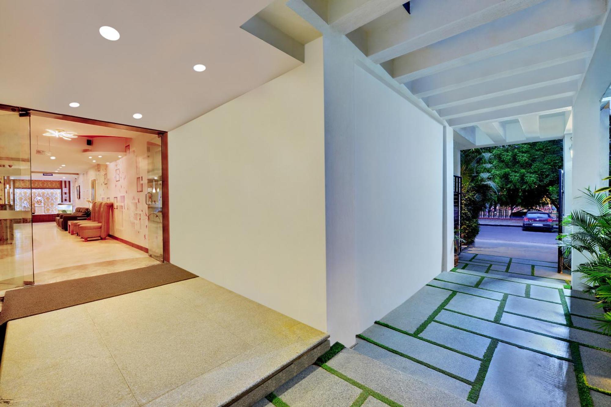 Hotel Twin Tulips Bangalore