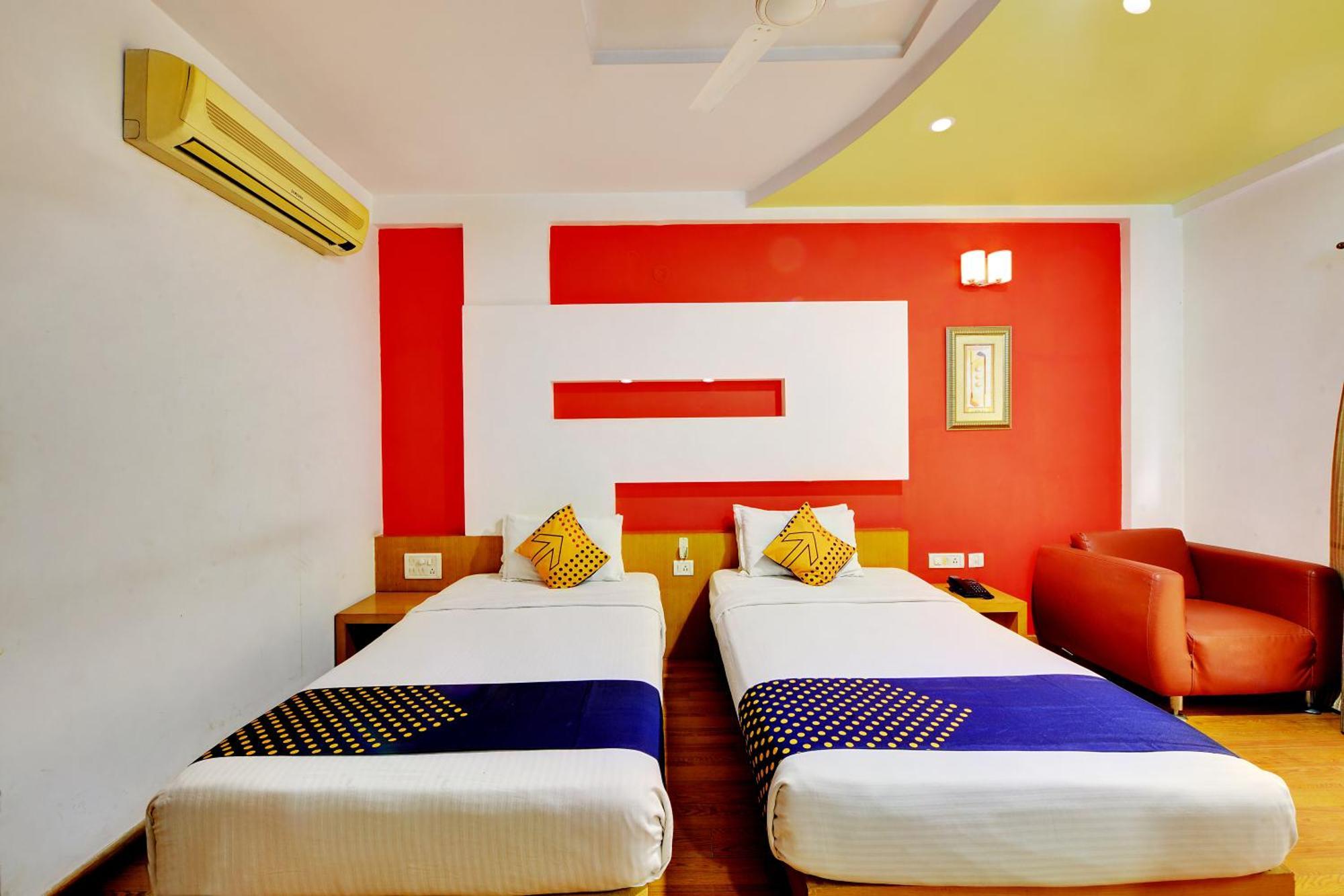 Hotel Twin Tulips