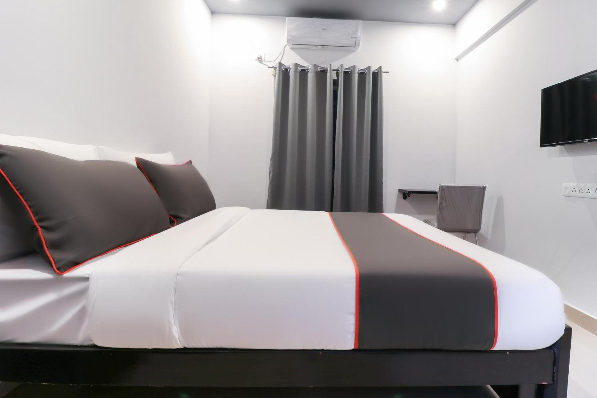 O Ira Sathyajyothi Comfort Hotel 4*