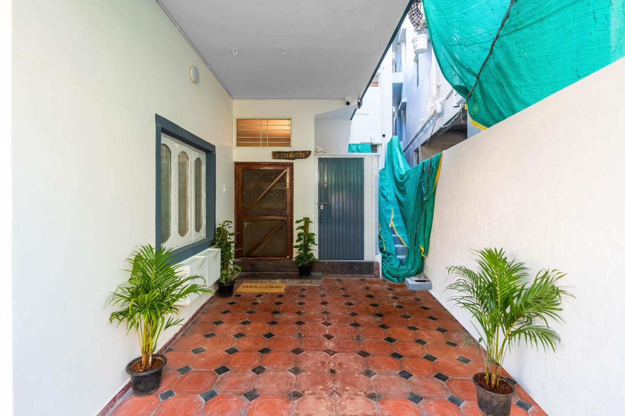 Apartment Sliceinn Prasanthi - Indiranagar Bangalore
