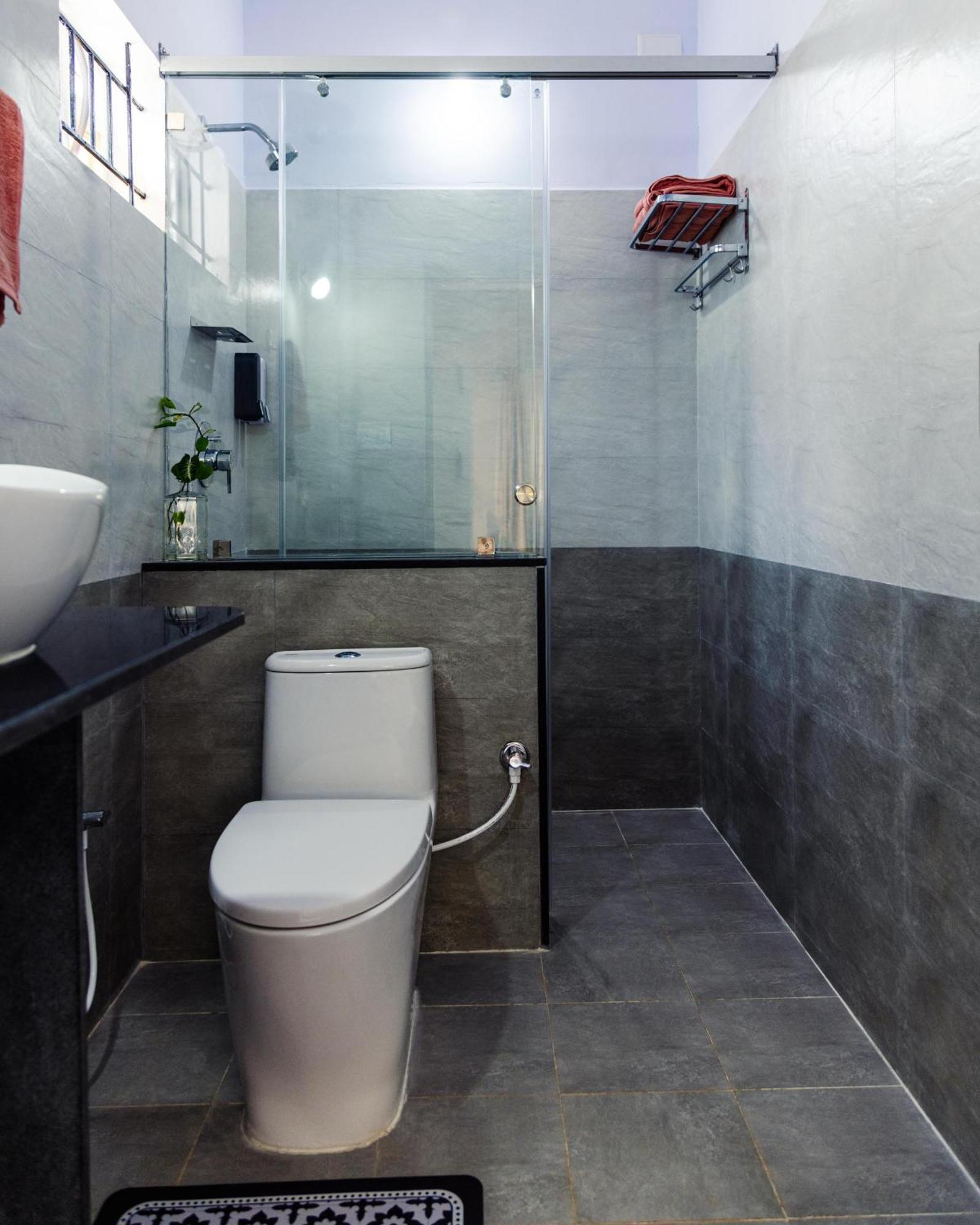 Moonlight Manor- Luxury Escape Villa Bangalore