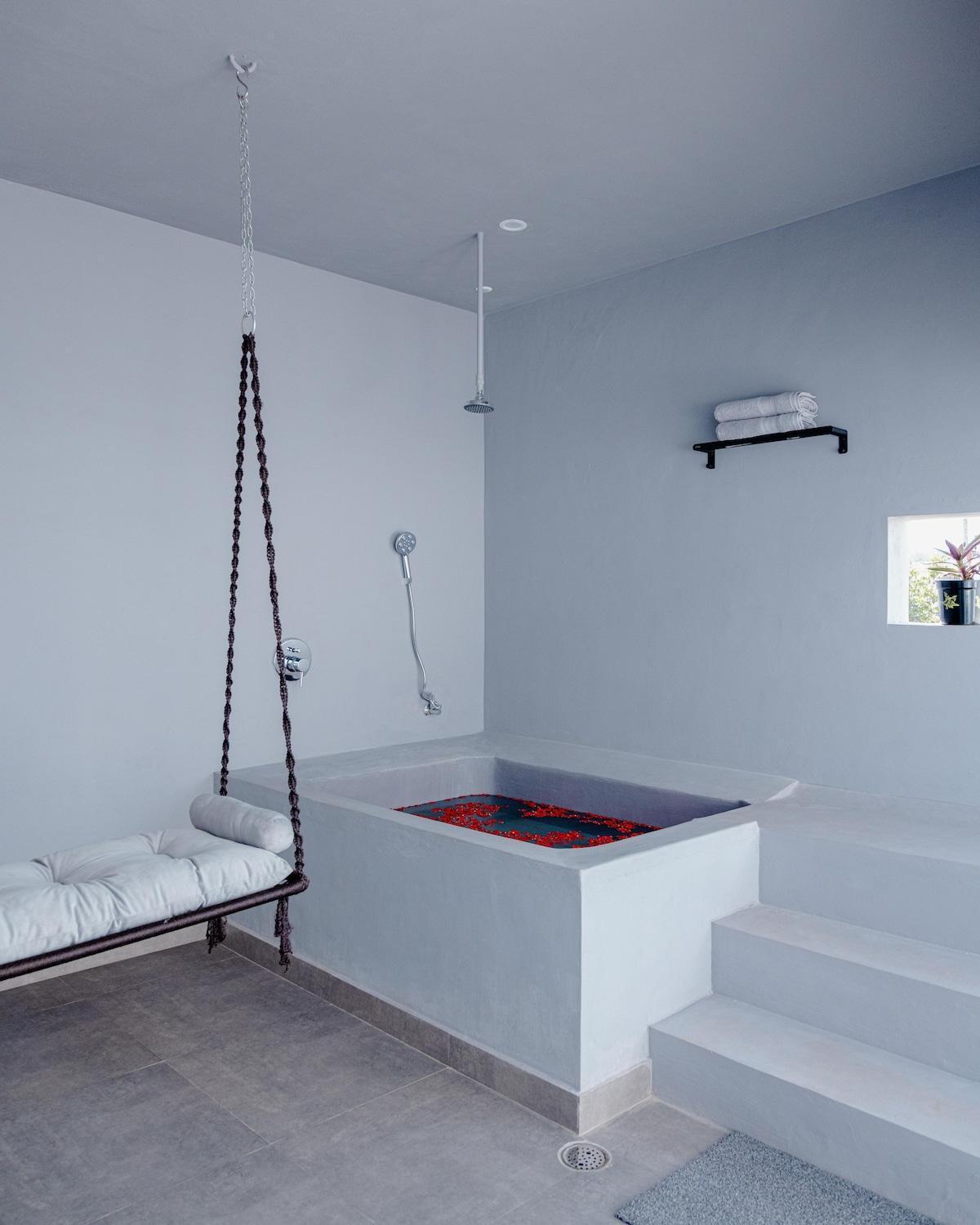 Villa Moonlight Manor- Luxury Escape Bangalore